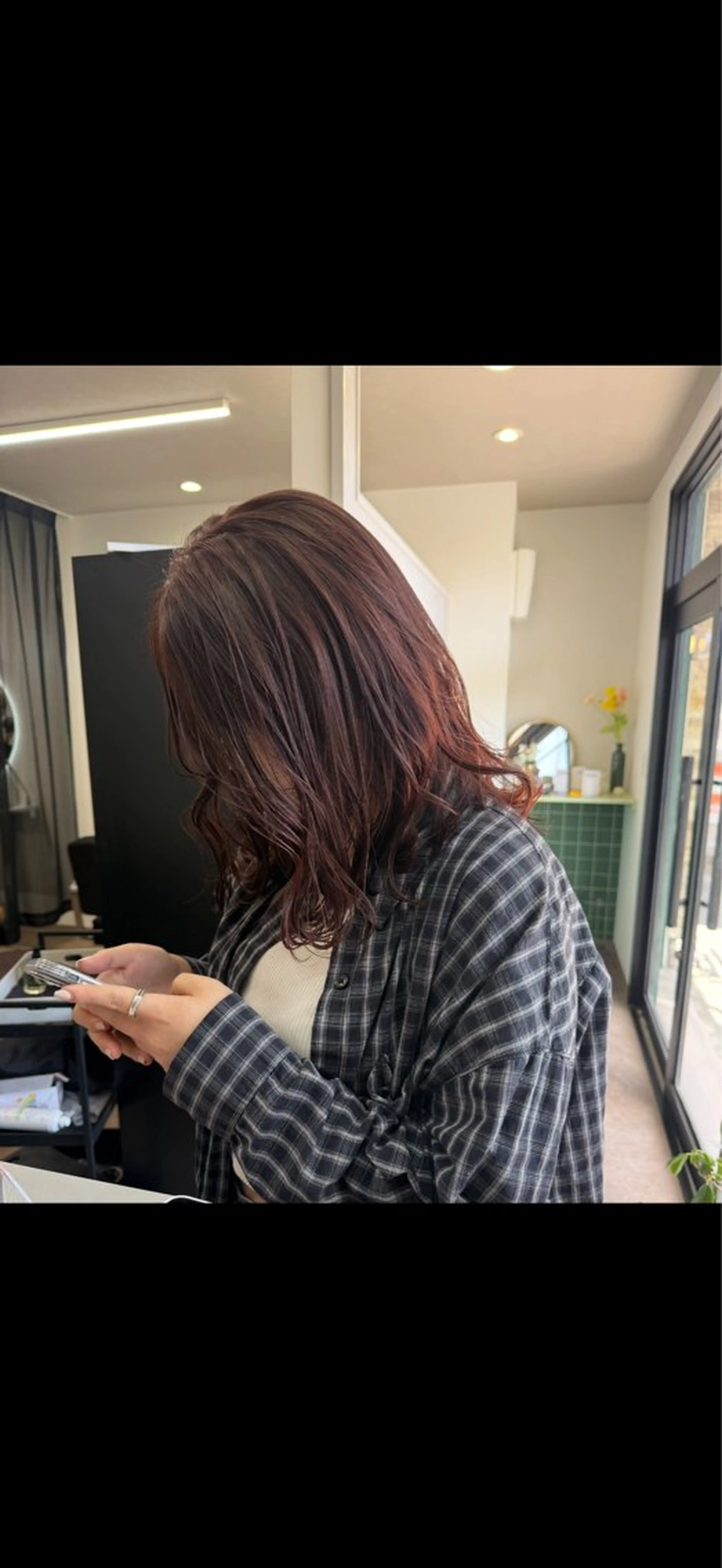 ミディアム ヘアカラー 5月期間限定 今だけクーポンありのヘアスタイル