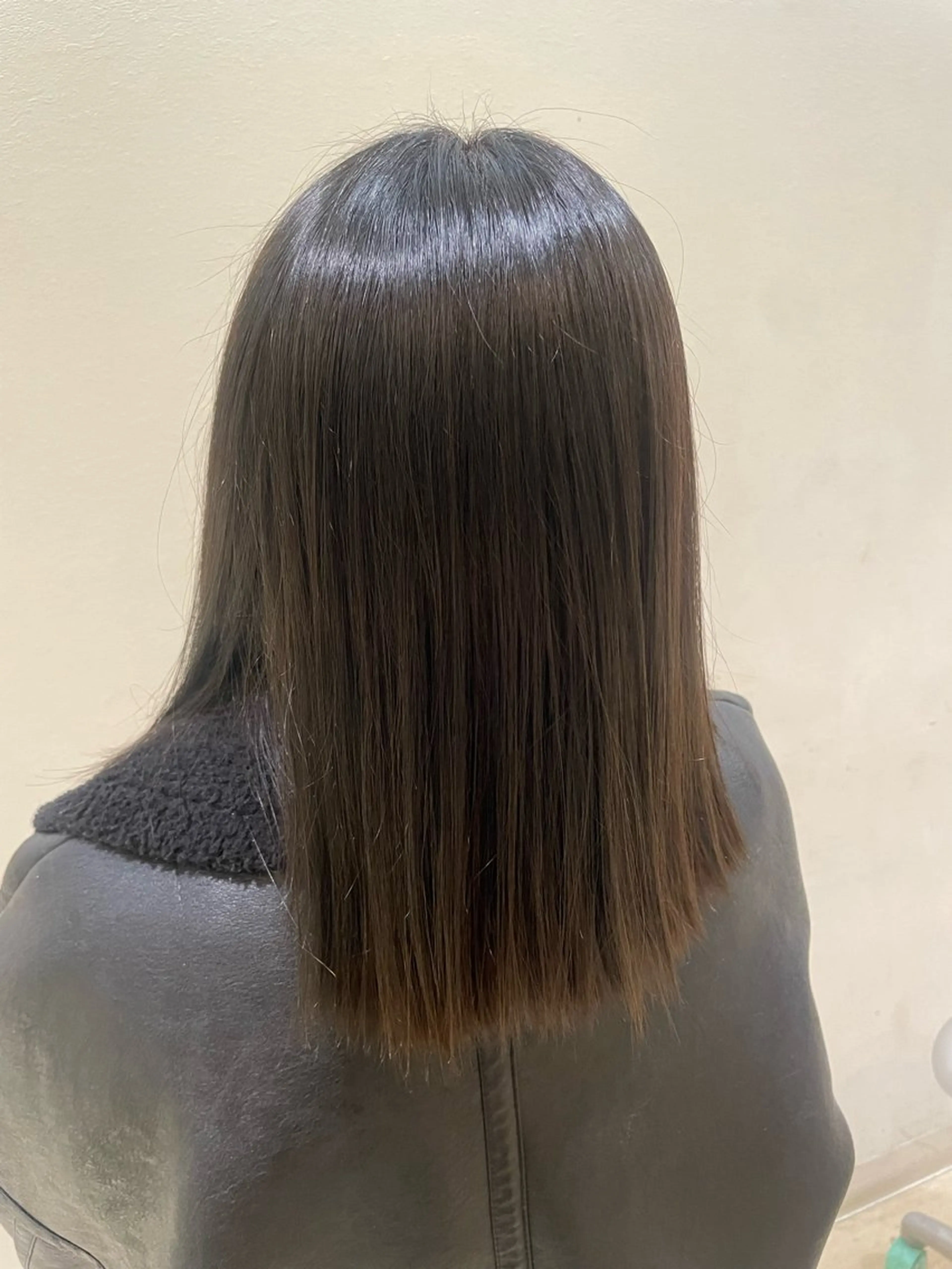 セミロング 蓮田 葵のヘアスタイル