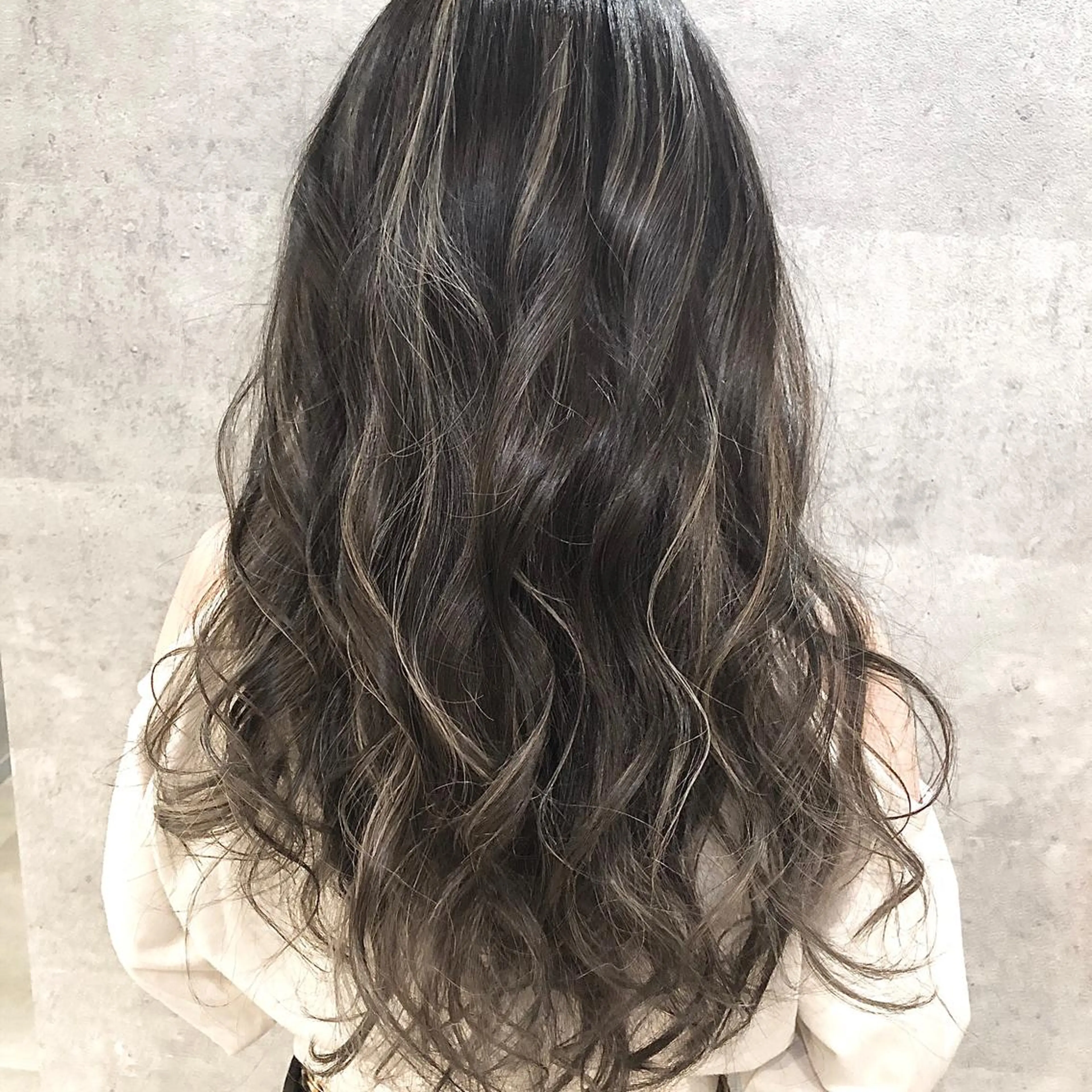 ロング ハイライト ✨MiL✨ ✨心斎橋✨のヘアスタイル