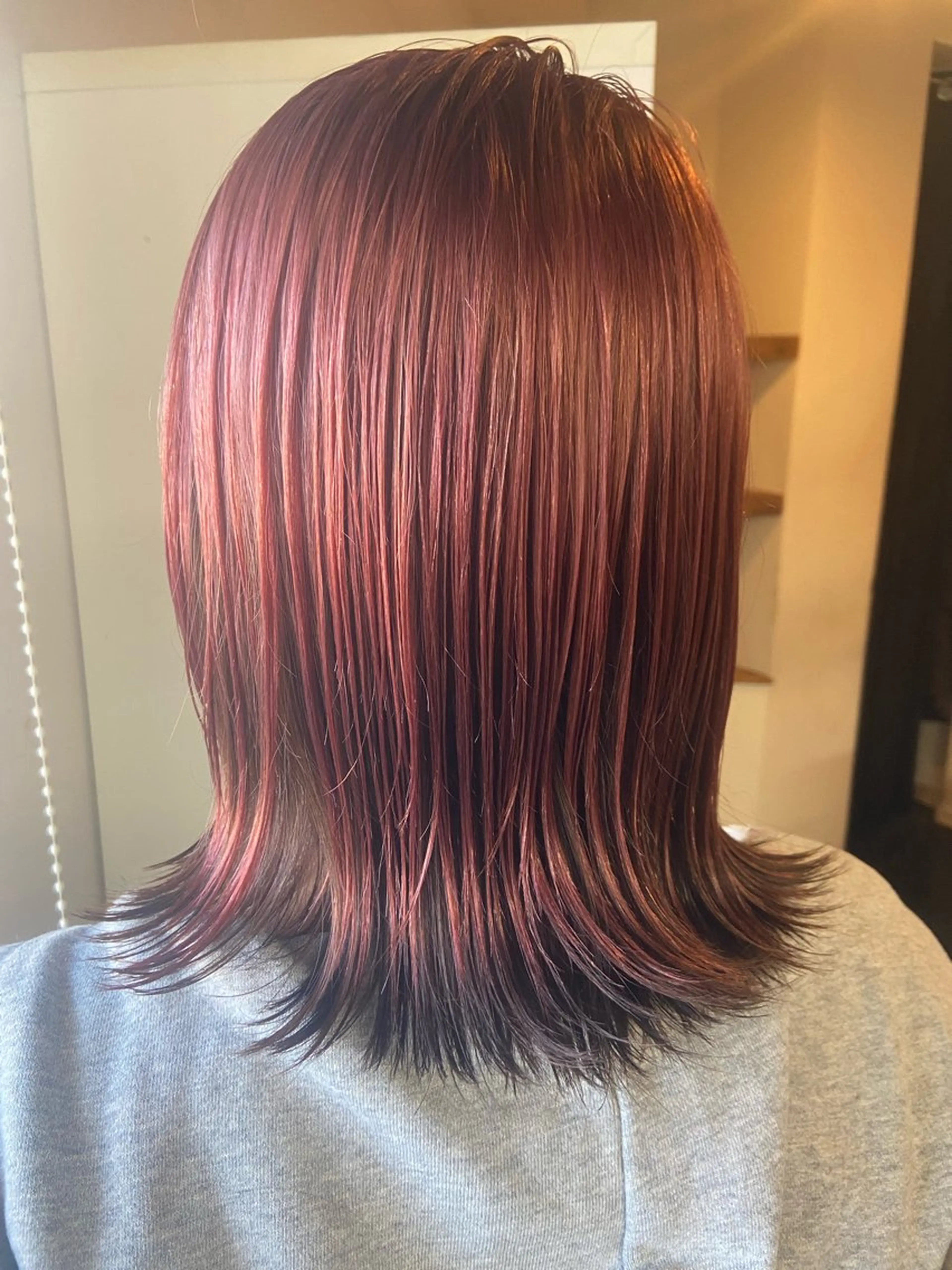 ミディアム lmano所属・豊島 陽子のヘアスタイル