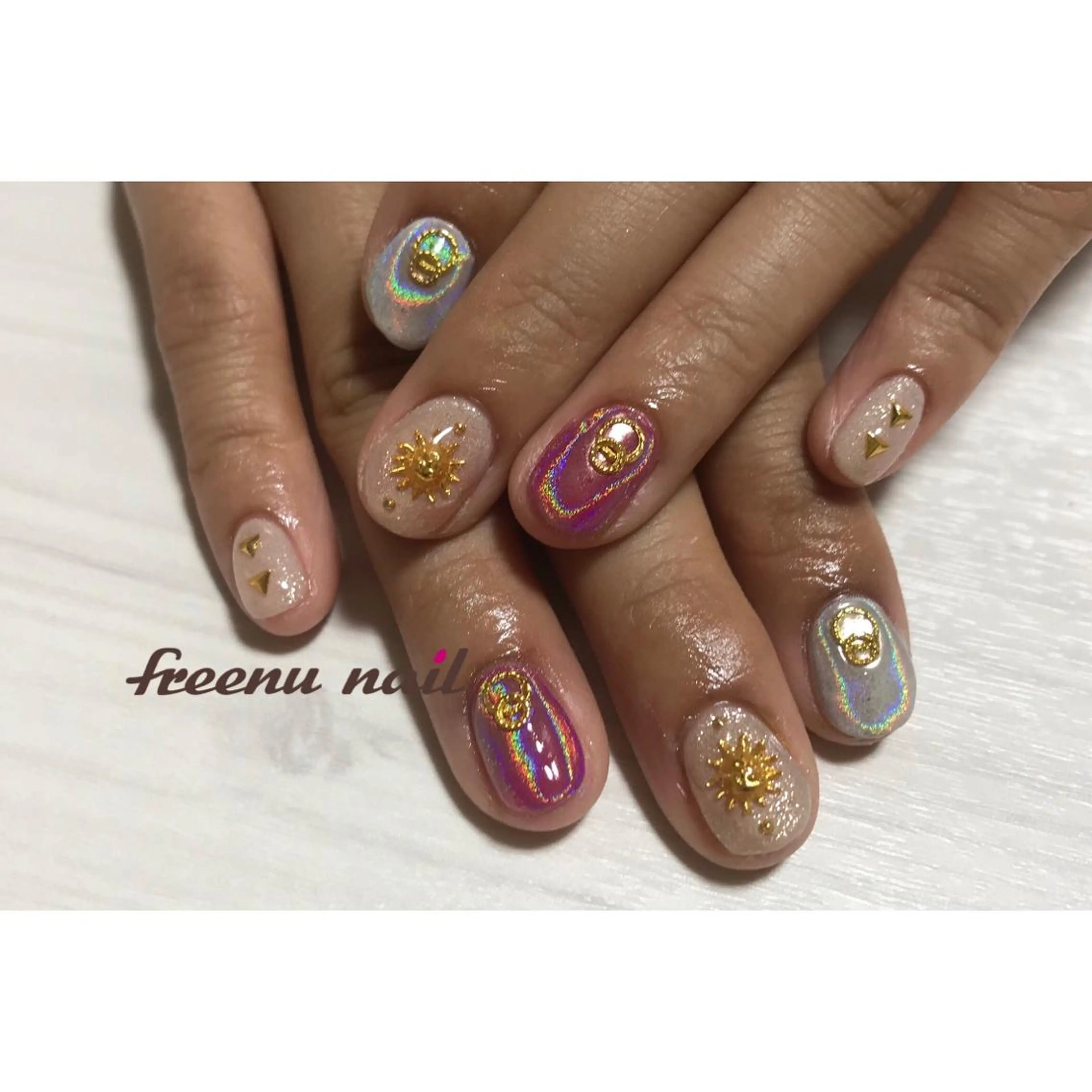 ネイル キラキラネイル freenu nail【24H】のネイルデザイン