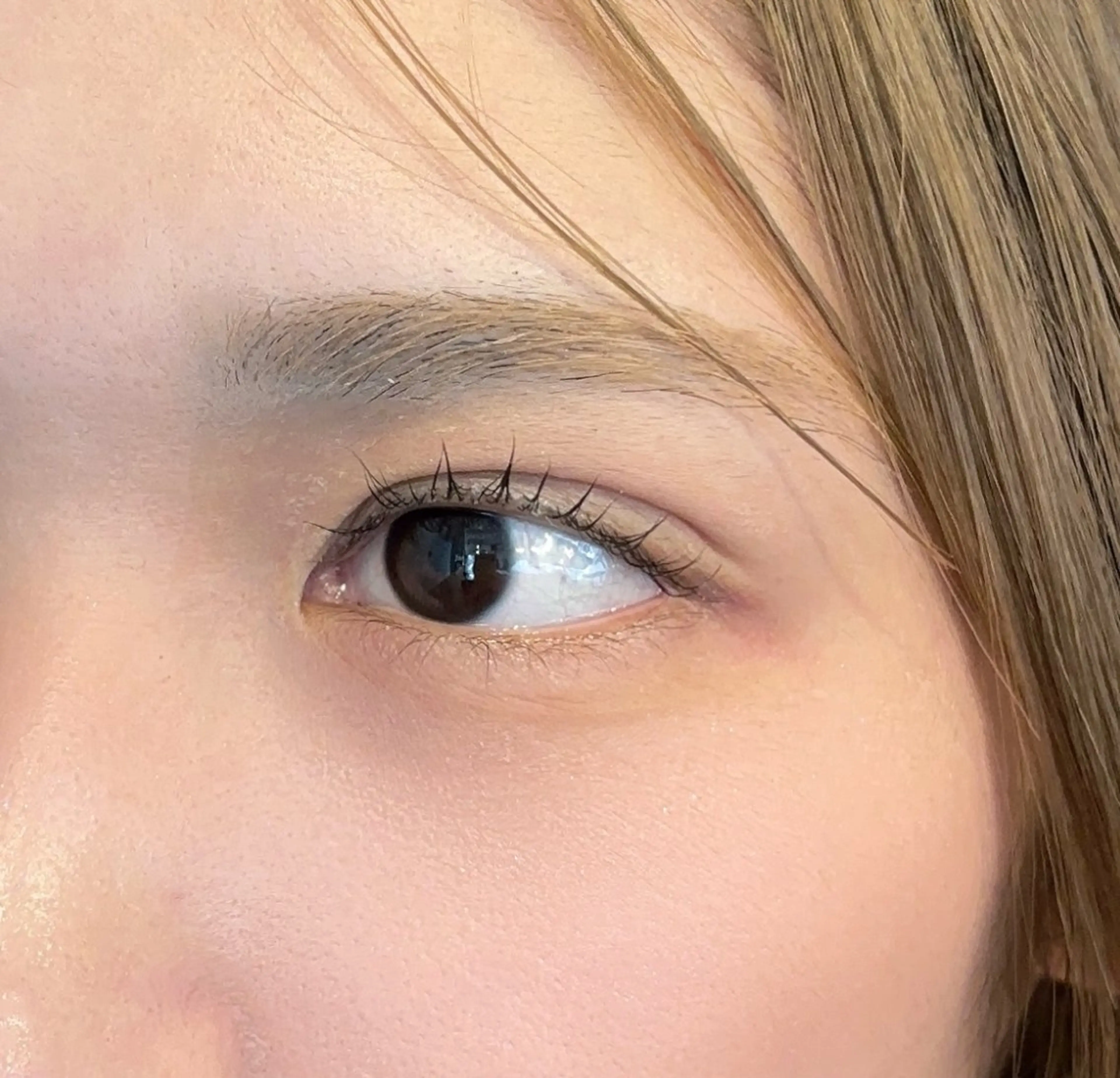 マツエク・マツパ 日比野 紅杏のヘアスタイル