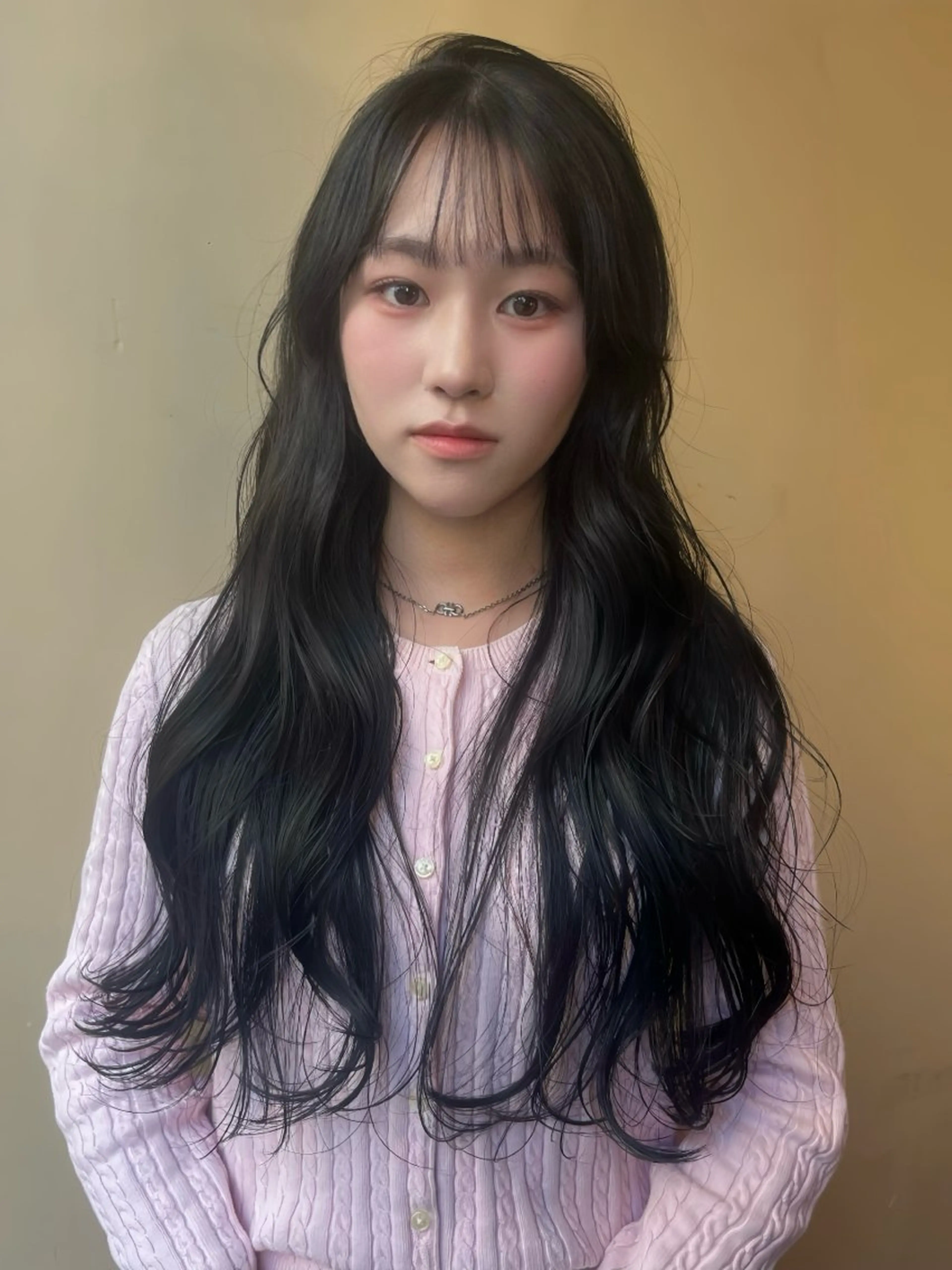 ロング カラー 黒髪 ブルーカラー ブルーブラック 透明感カラー 韓国風ヘア ヘアカラー taikiナチュラル /透明感カラーのヘアスタイル