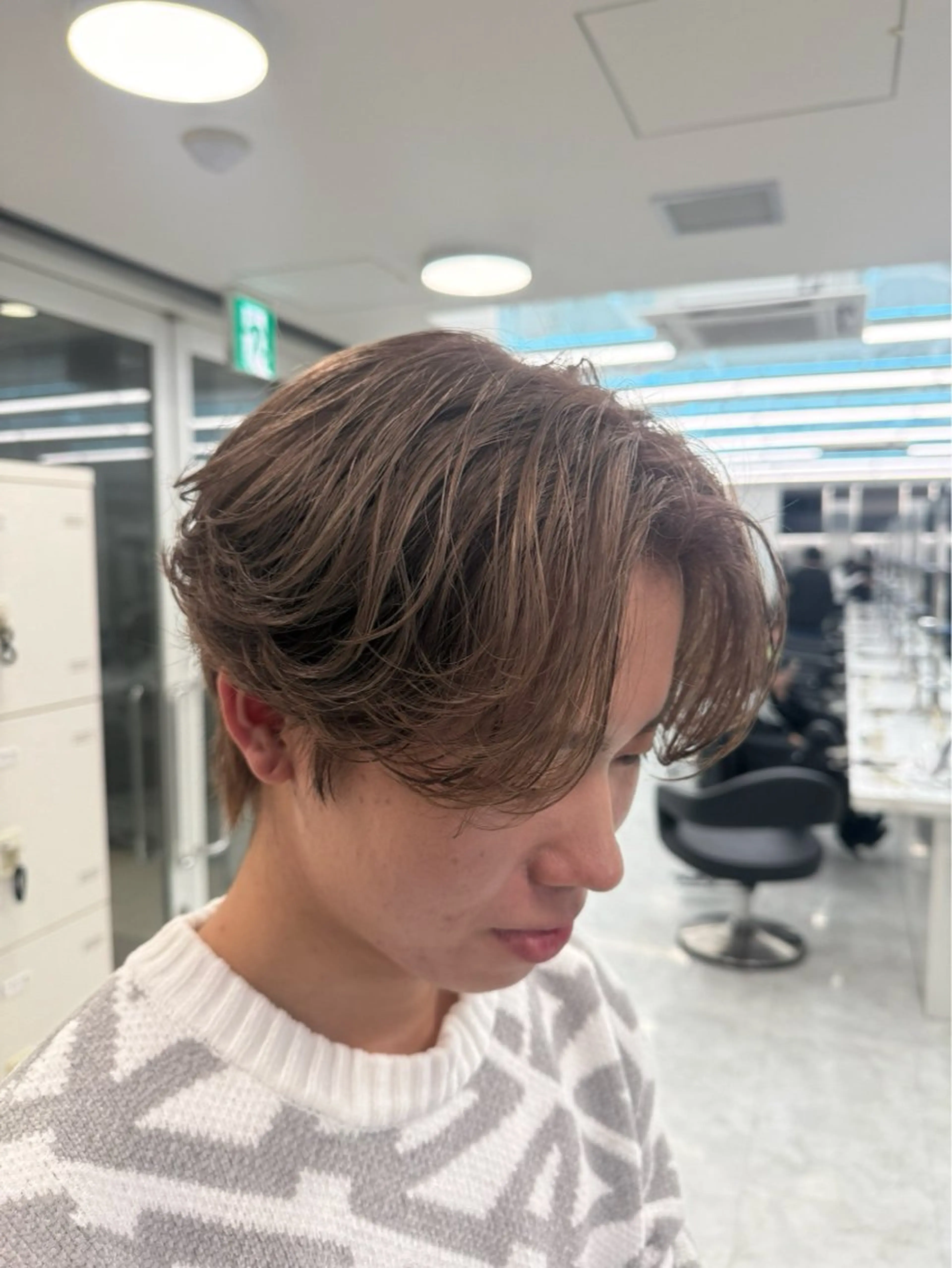 カラー メンズ ハイトーン/透明感 艶カラー/SAKI‎のヘアスタイル