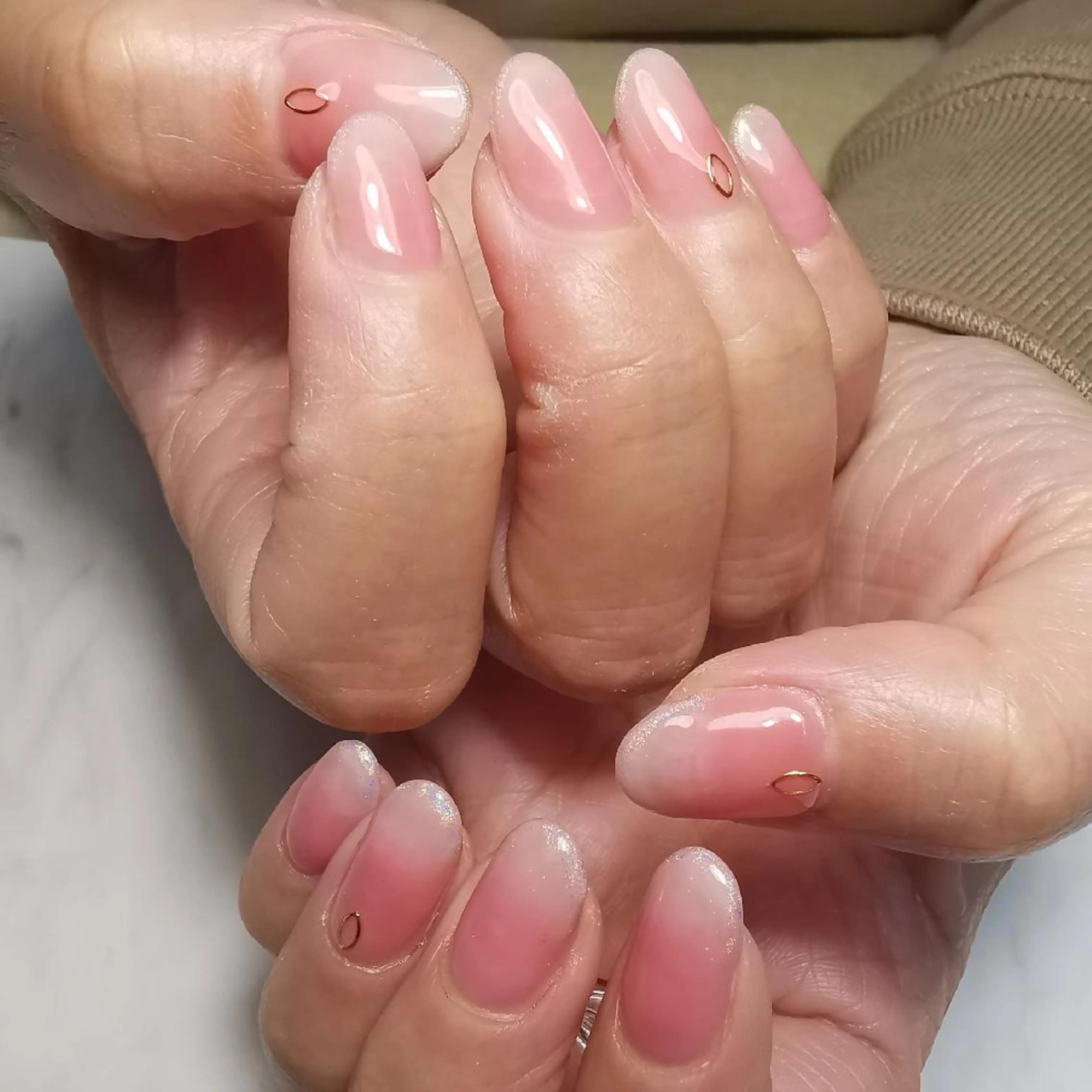 ネイル 持ち込み ハンドネイル reve あやののネイルデザイン