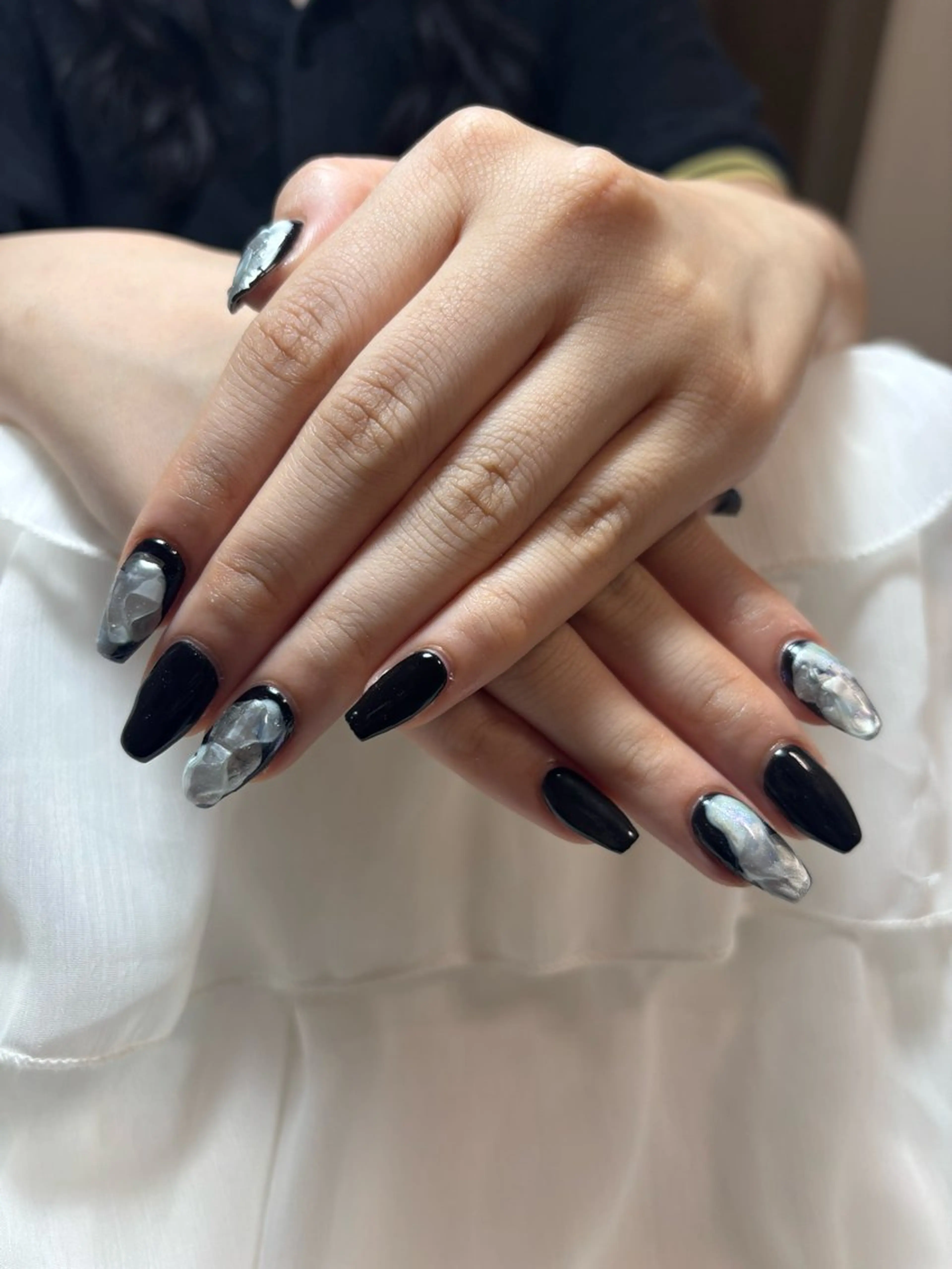 ネイル アートネイル ニュアンスネイル ハンドネイル 三本 綾奈のネイルデザイン