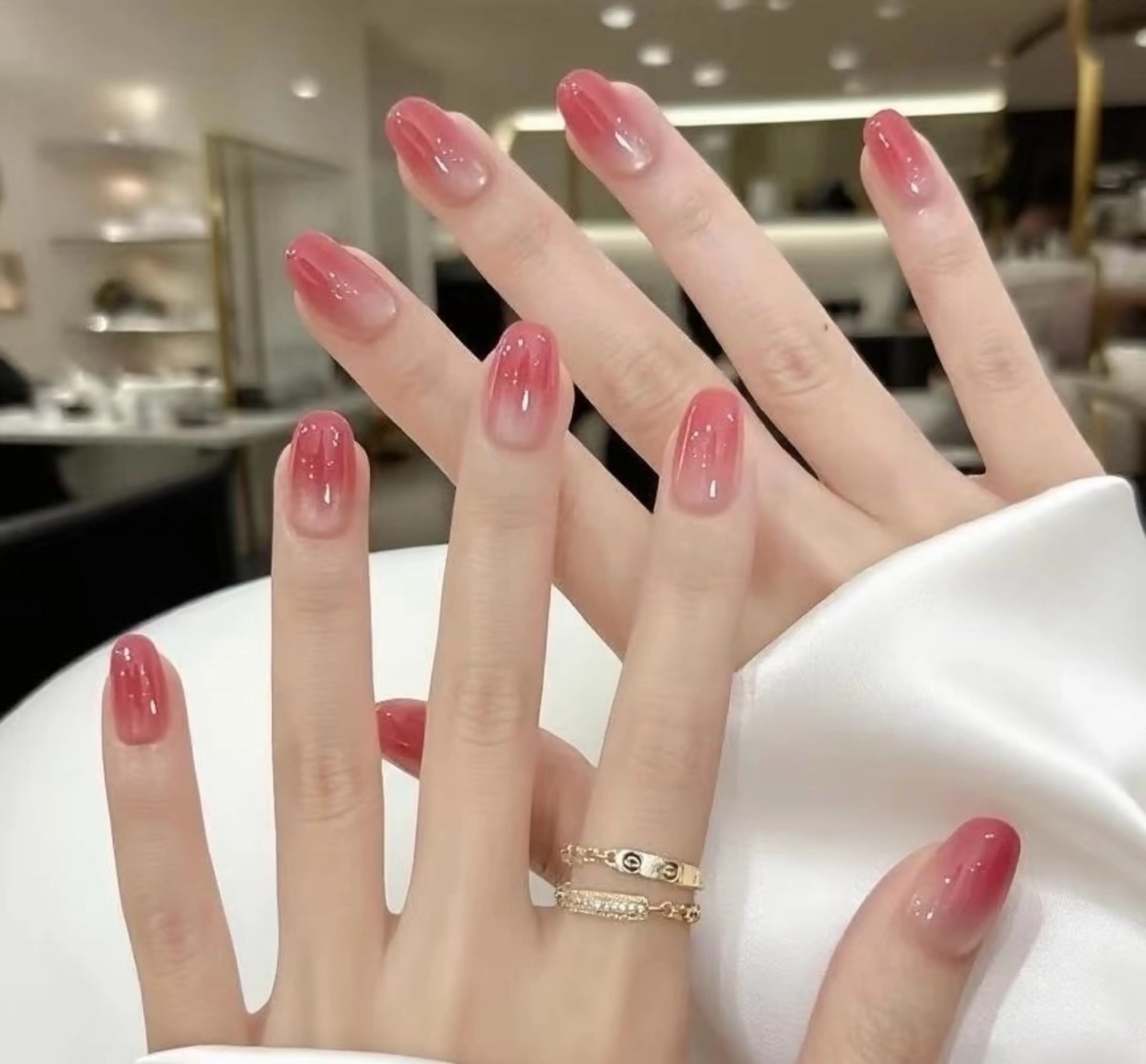 ネイル 高木 維麗絲のネイルデザイン