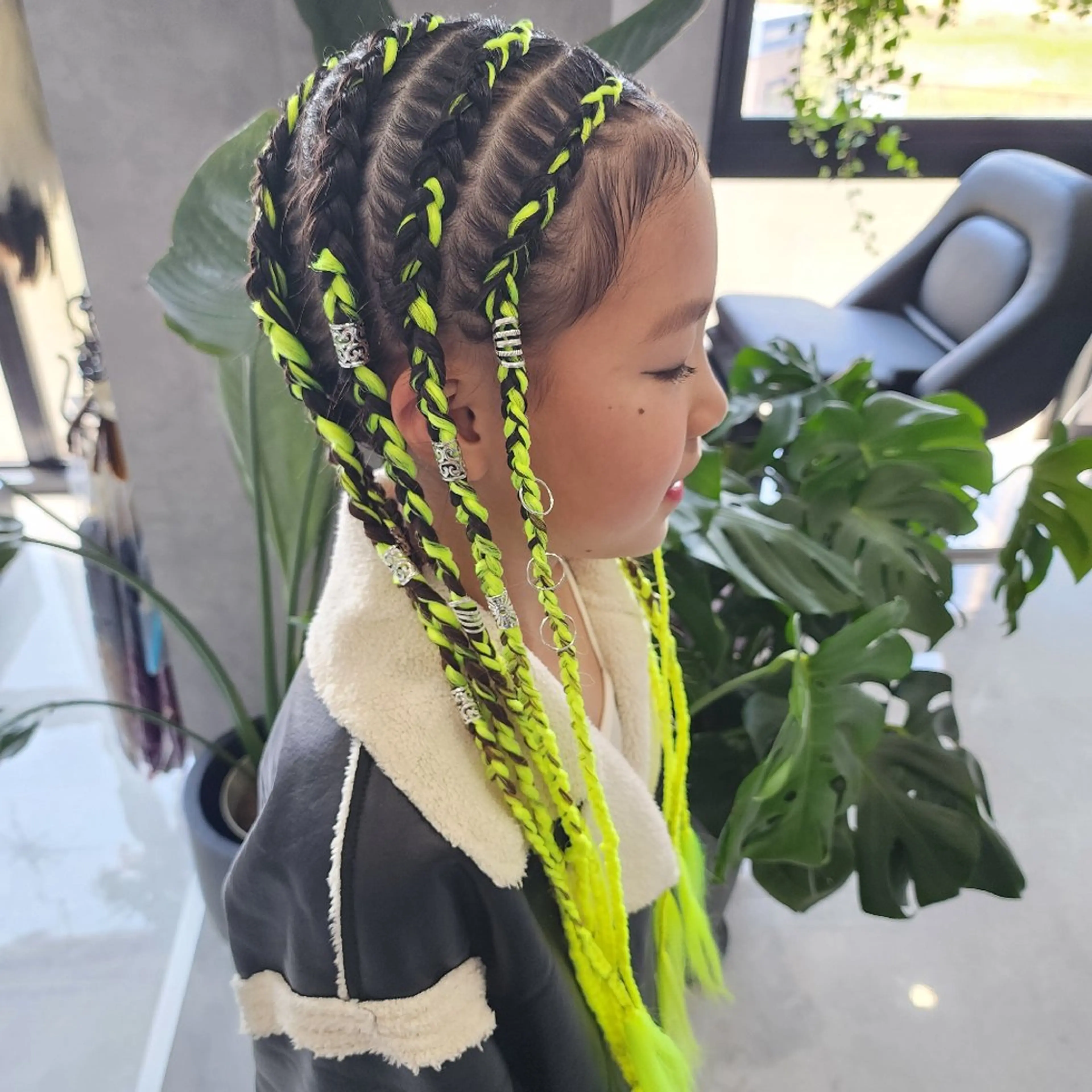 ヘアアレンジ キッズ 成人式 ESTELA... OHARA のヘアスタイル
