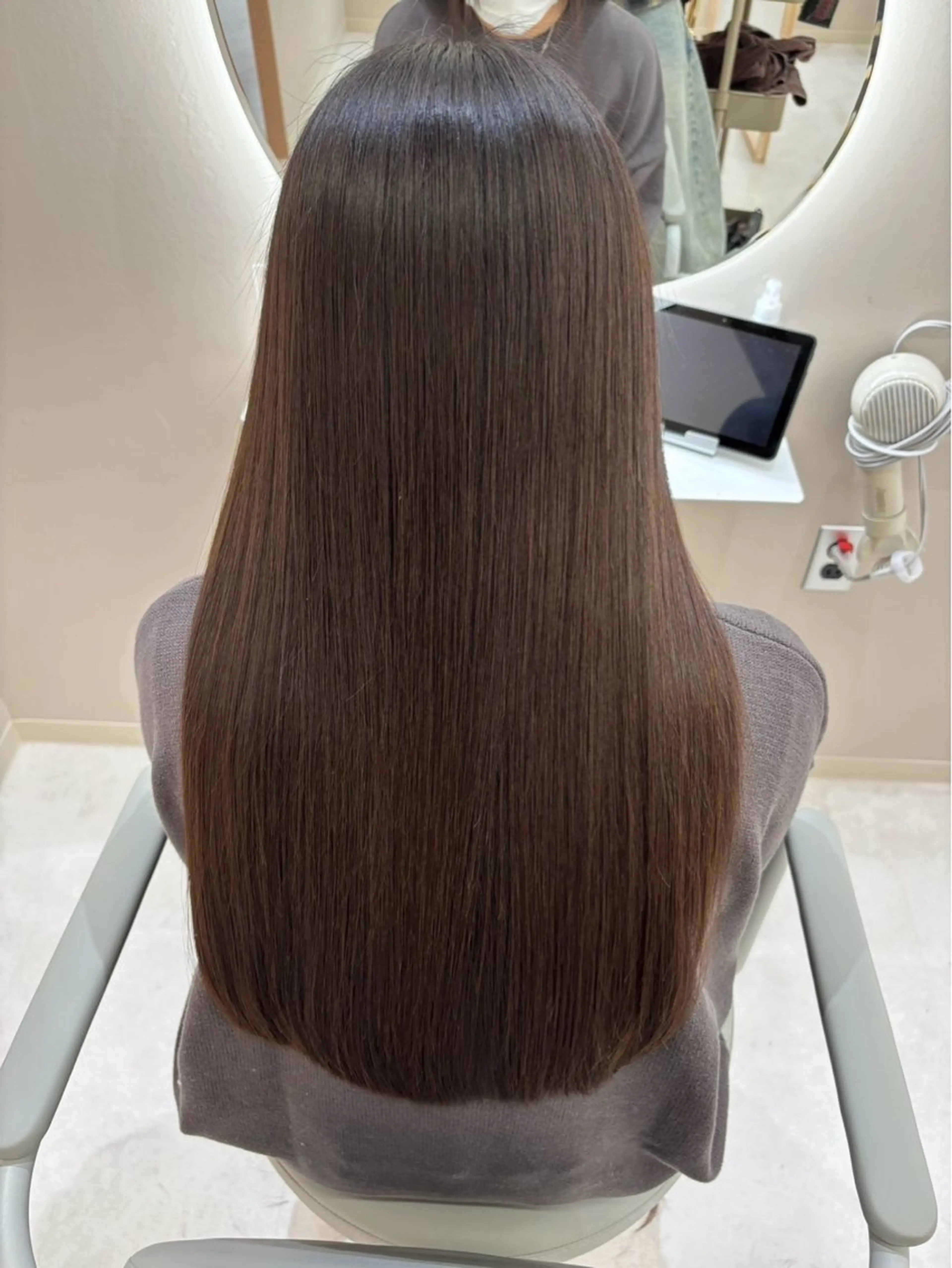 ロング カラー Zina千葉2nd 💫萌音のヘアスタイル