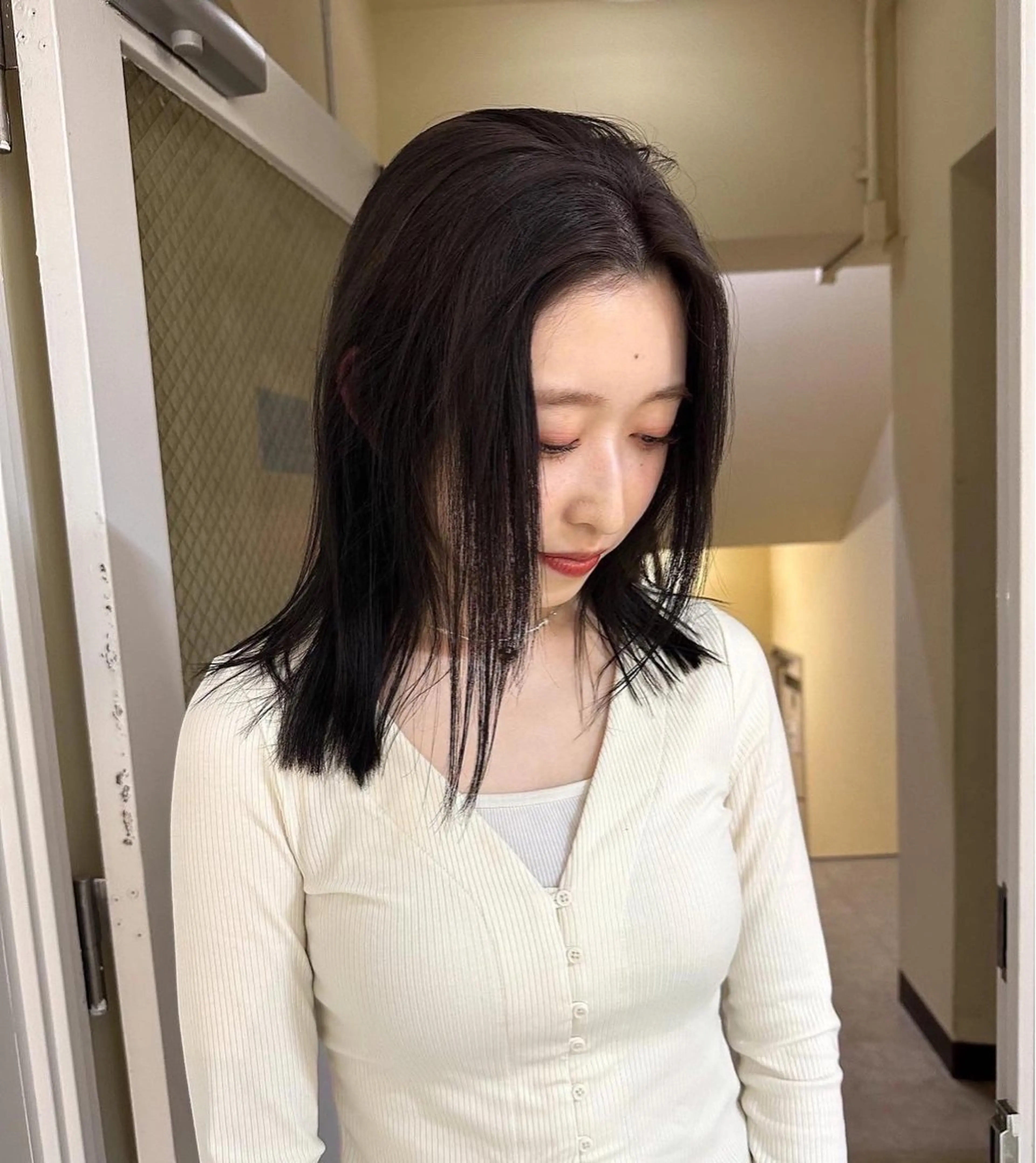 ミディアム カラー ブラウンカラー ラベンダーカラー ラベンダーブラウン FavyS「フェイヴィーズ」所属・竹中 彩音のヘアスタイル