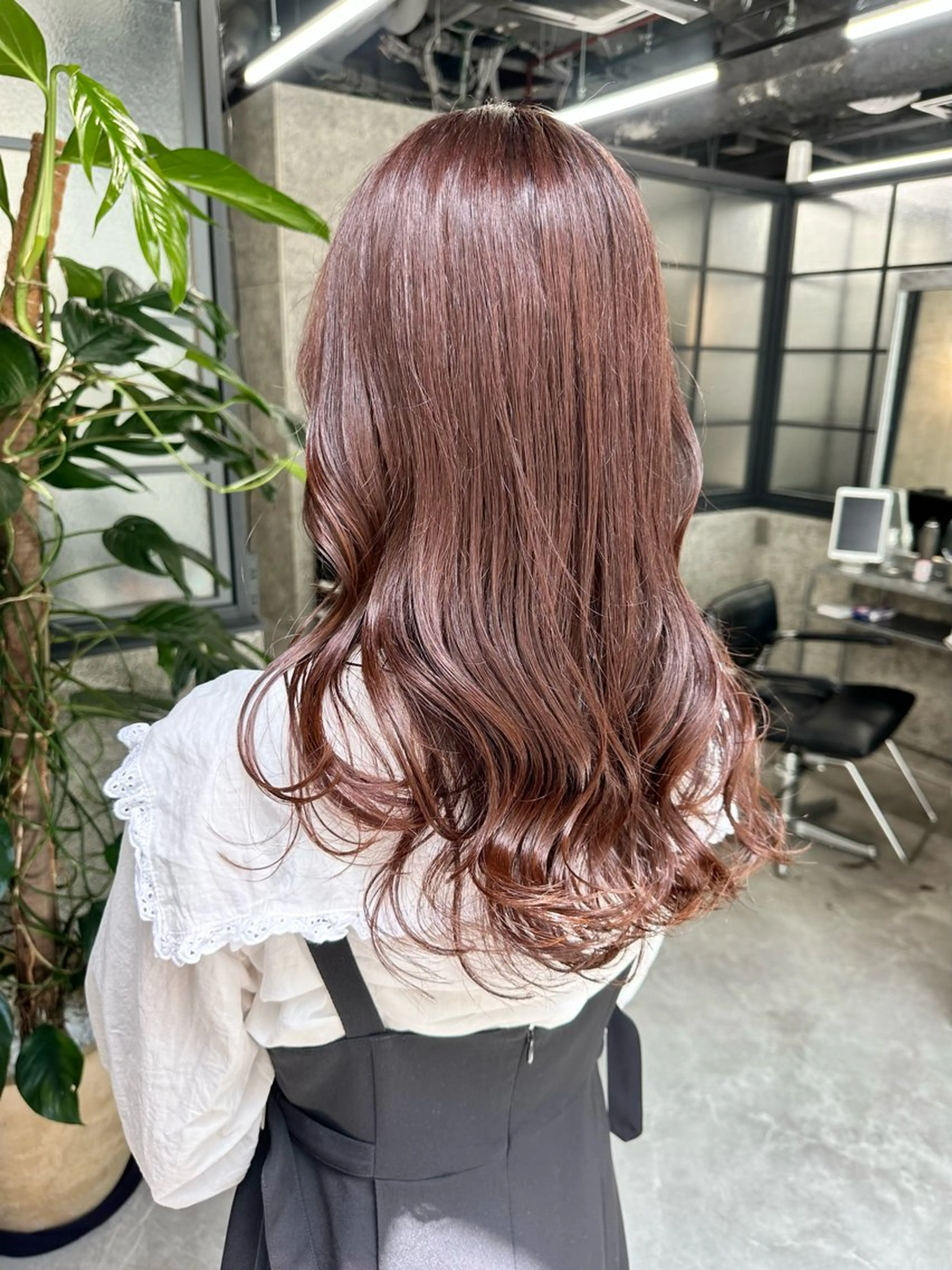セミロング カラー ブリーチ ブリーチなしカラー ピンクカラー トリートメント ヘアカラー トリートメント 垢抜けヘア♡柔らかい カラー/mihoのヘアスタイル