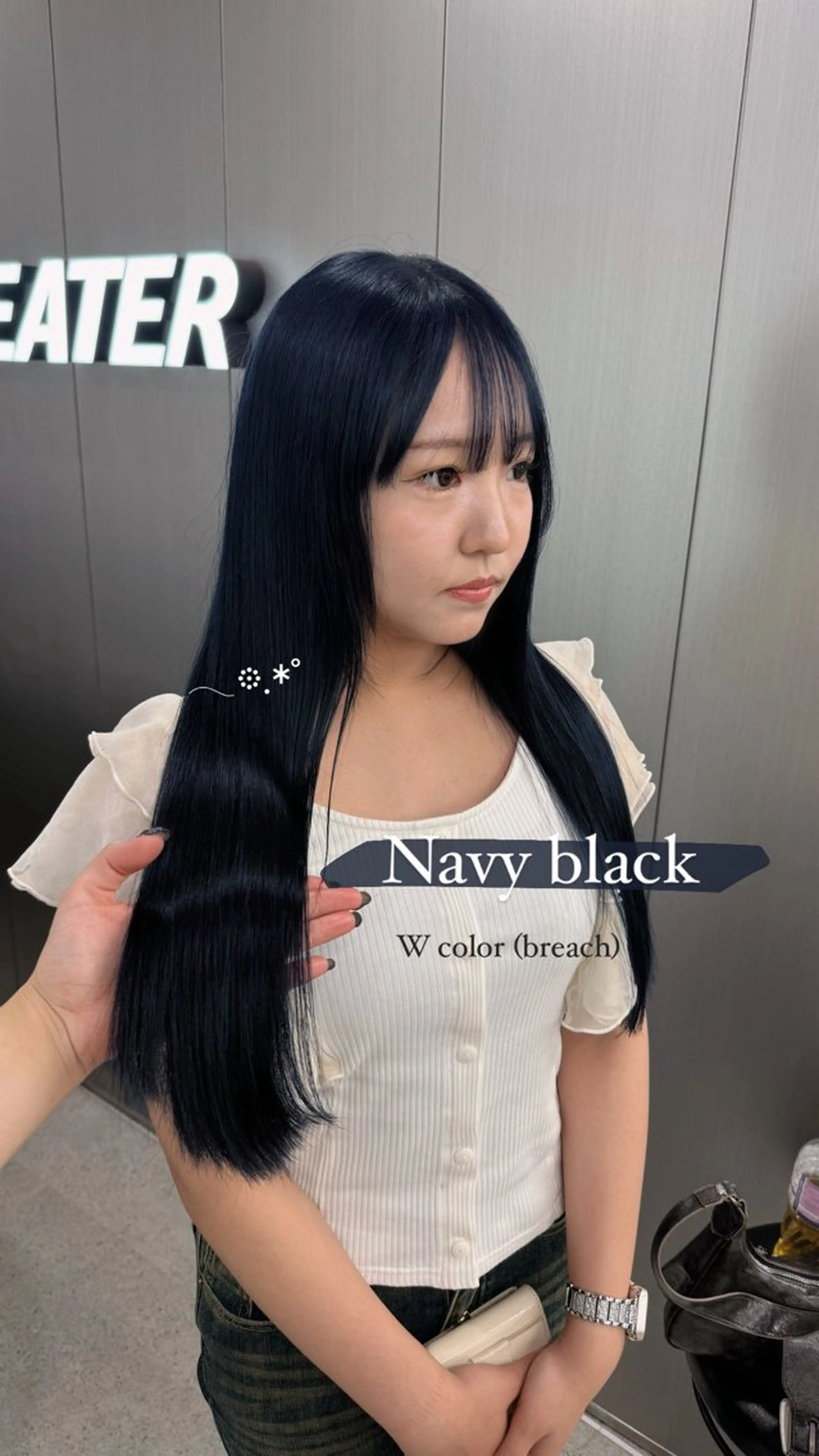 ロング カラー 暗髪🩶ラベンダー/ ブルー/ユウナ🤍のヘアスタイル