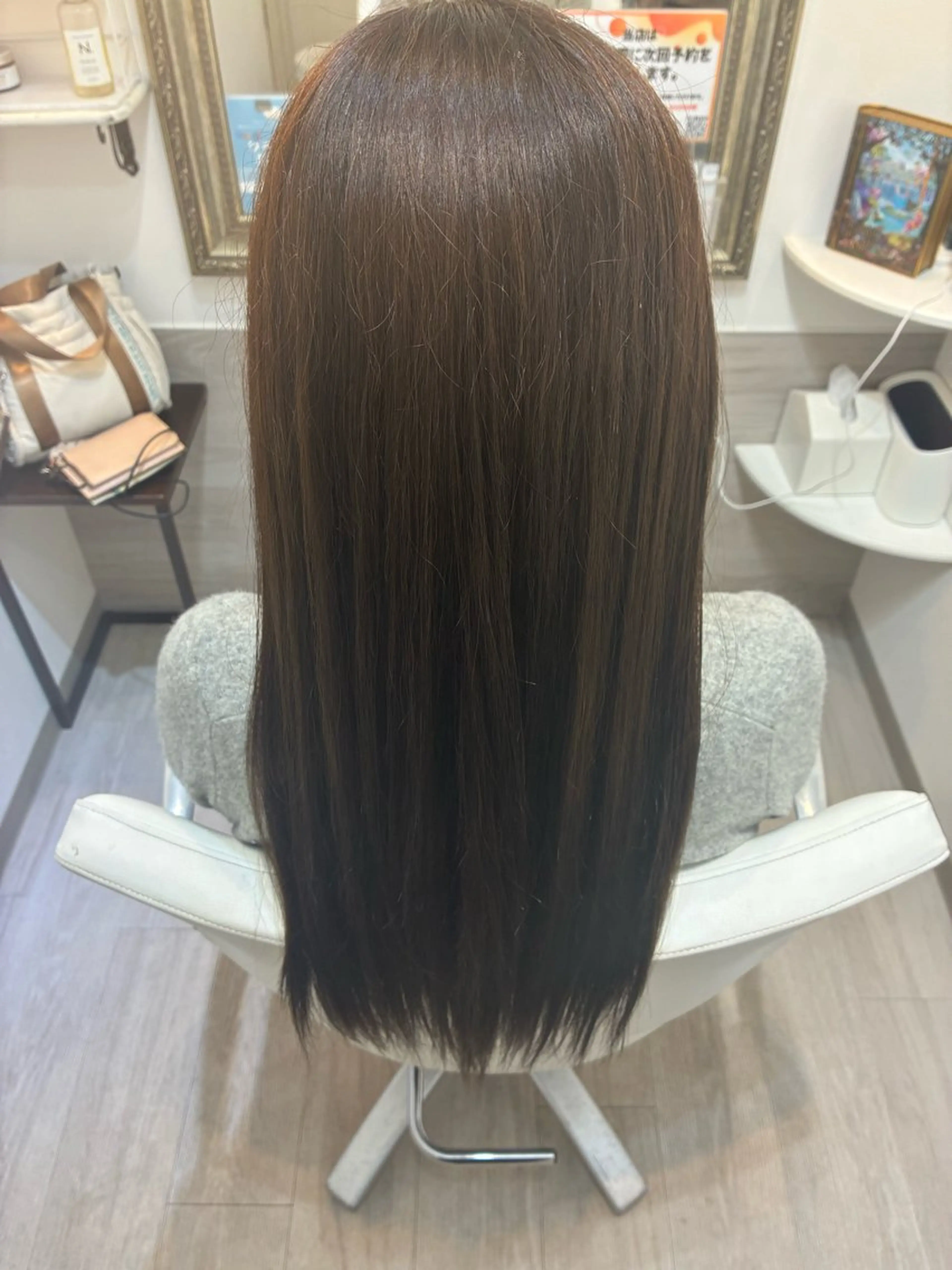ロング カラー ✨透明感カラー✨ ☘️くすみカラー☘️のヘアスタイル