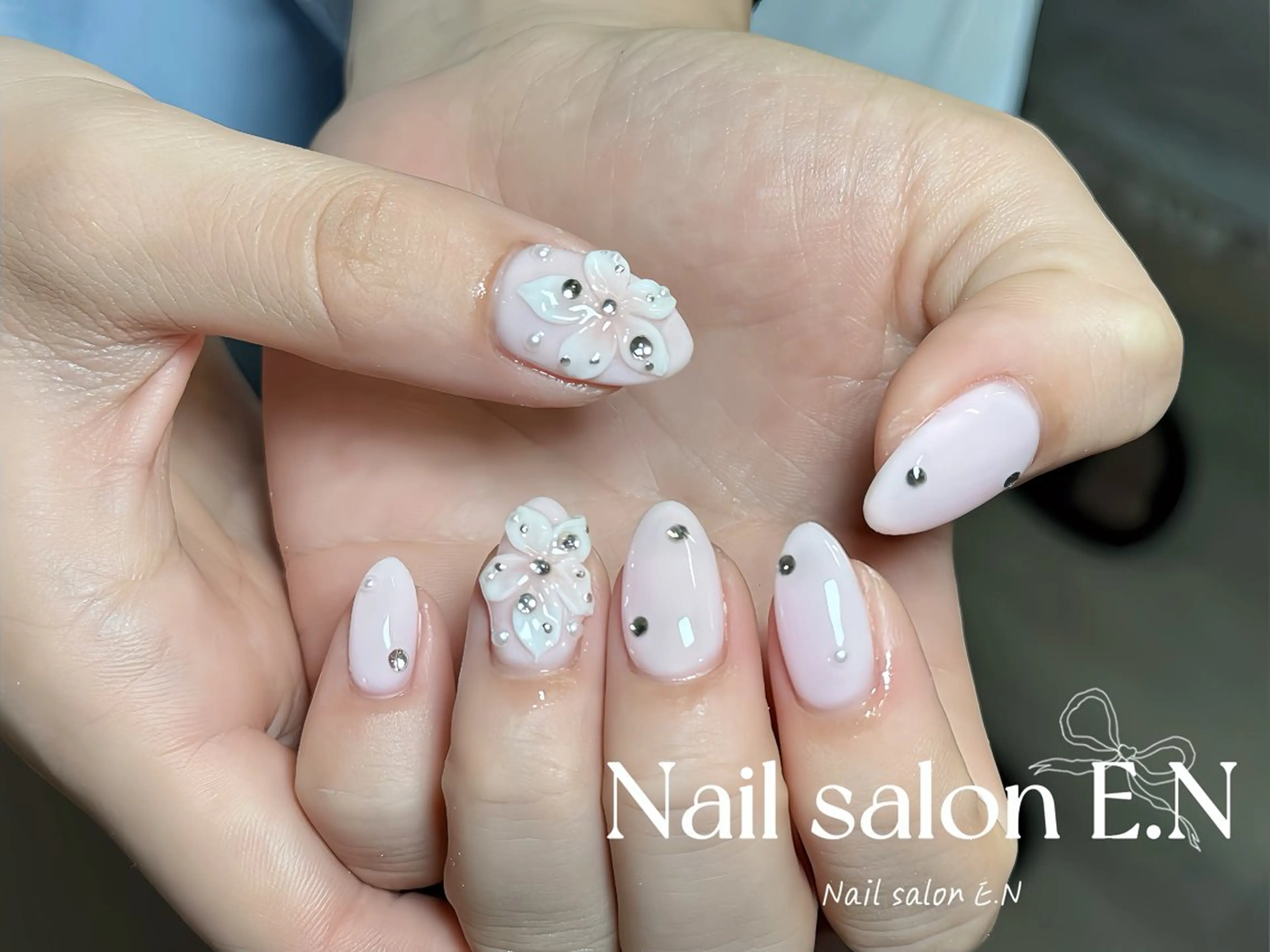 ネイル アートネイル オーロラネイル ブラウン クリアネイル フレンチネイル ハンドネイル E.N🦋 長さ出し/持ち込みのネイルデザイン