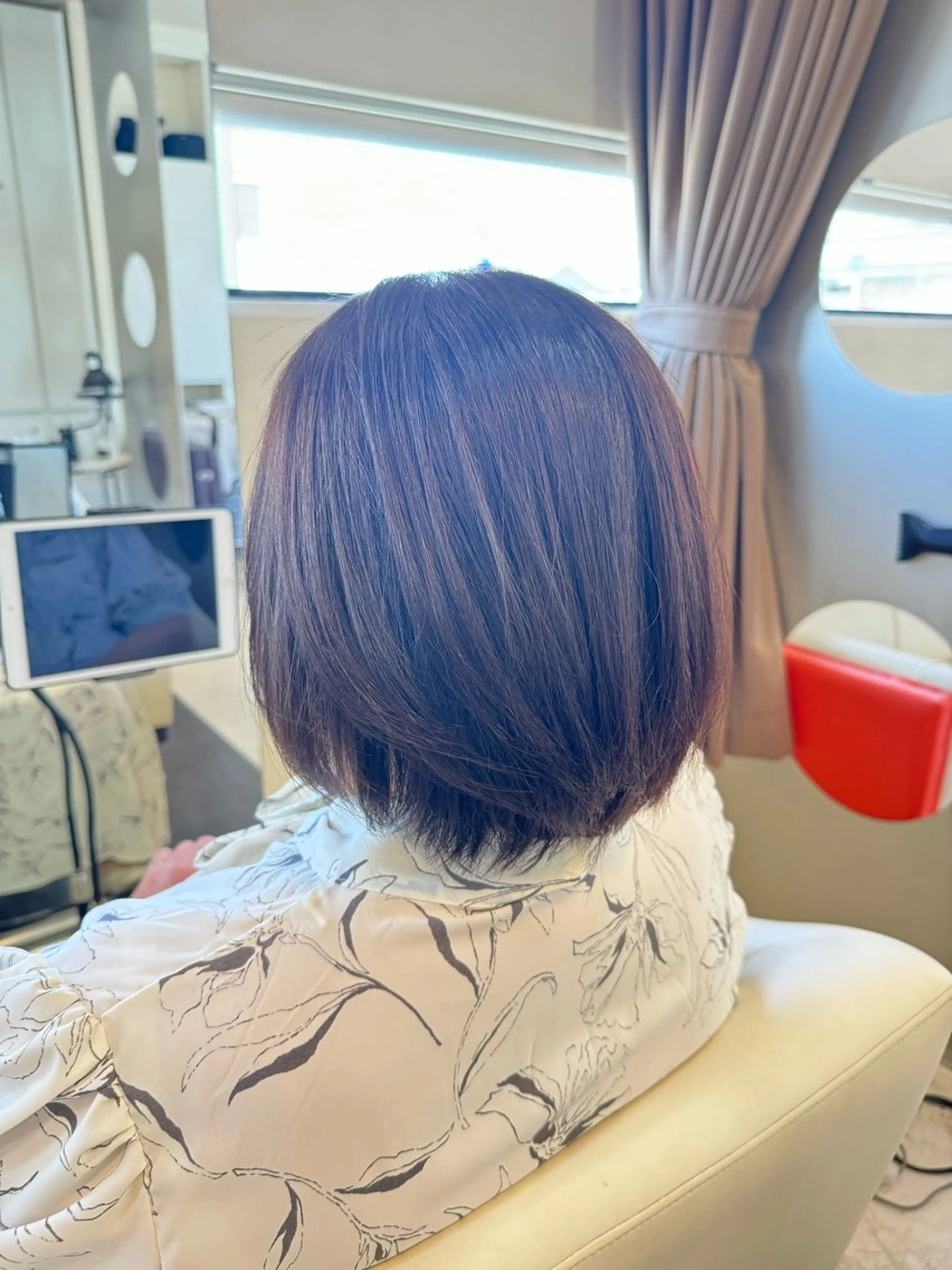 ショート カラー パーマ ショートボブ ボブ ショートヘア ストレートパーマ 長屋 裕也のヘアスタイル