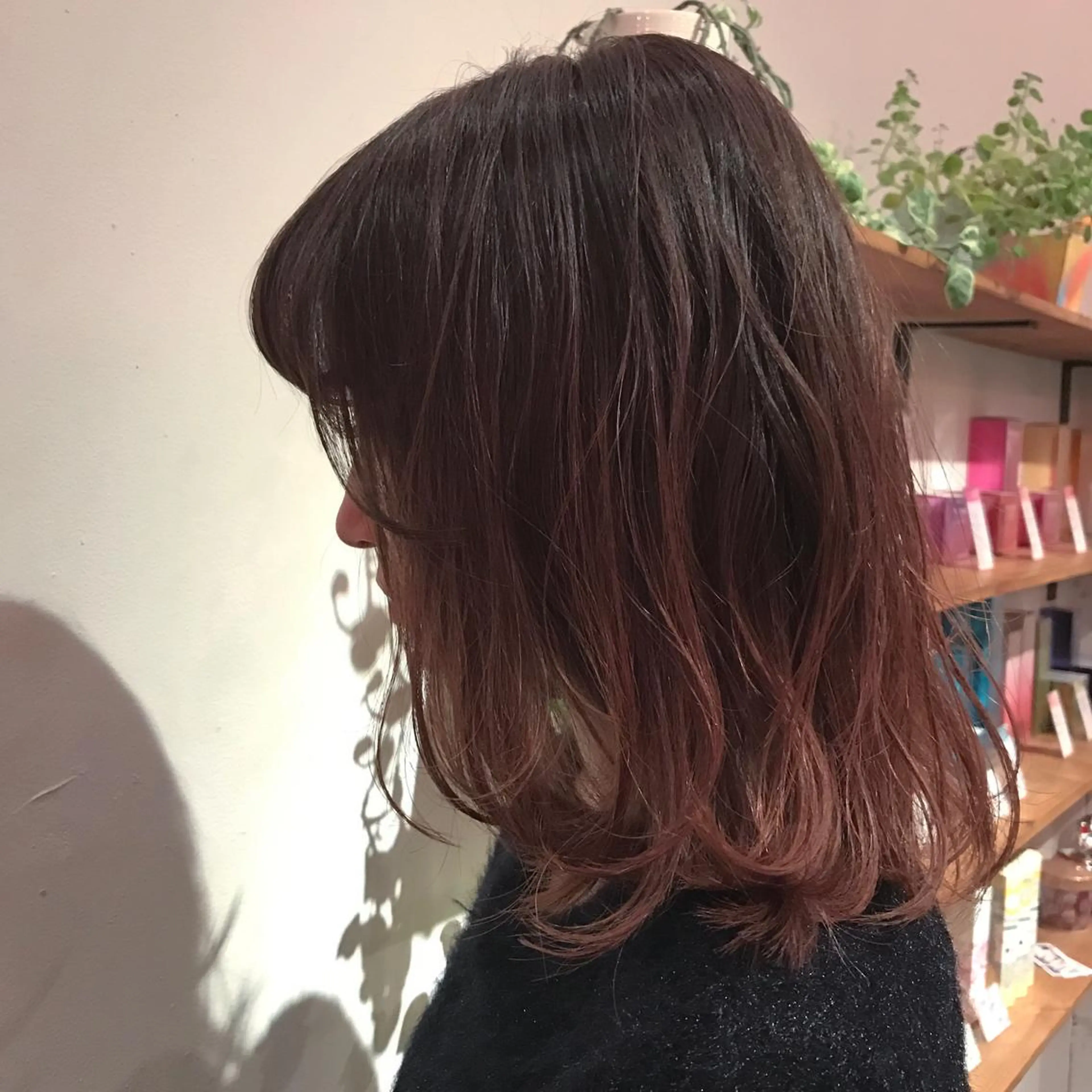 ミディアム カラー レイヤーカット emme エミィ/立川のヘアスタイル