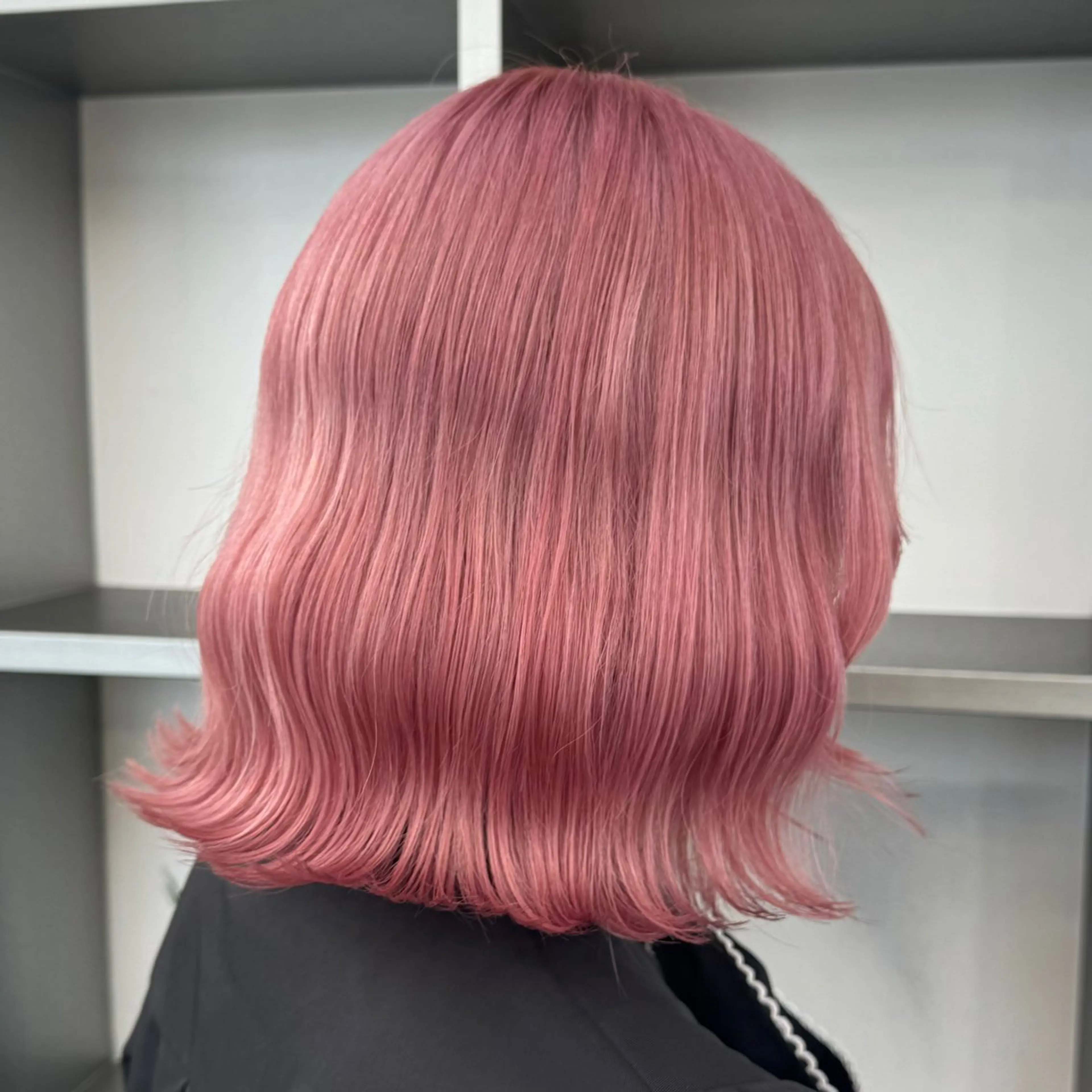 ミディアム カラー ヘアカラー トリートメント 🌼動き×透明感🩵 ハイトーン/ナナのヘアスタイル