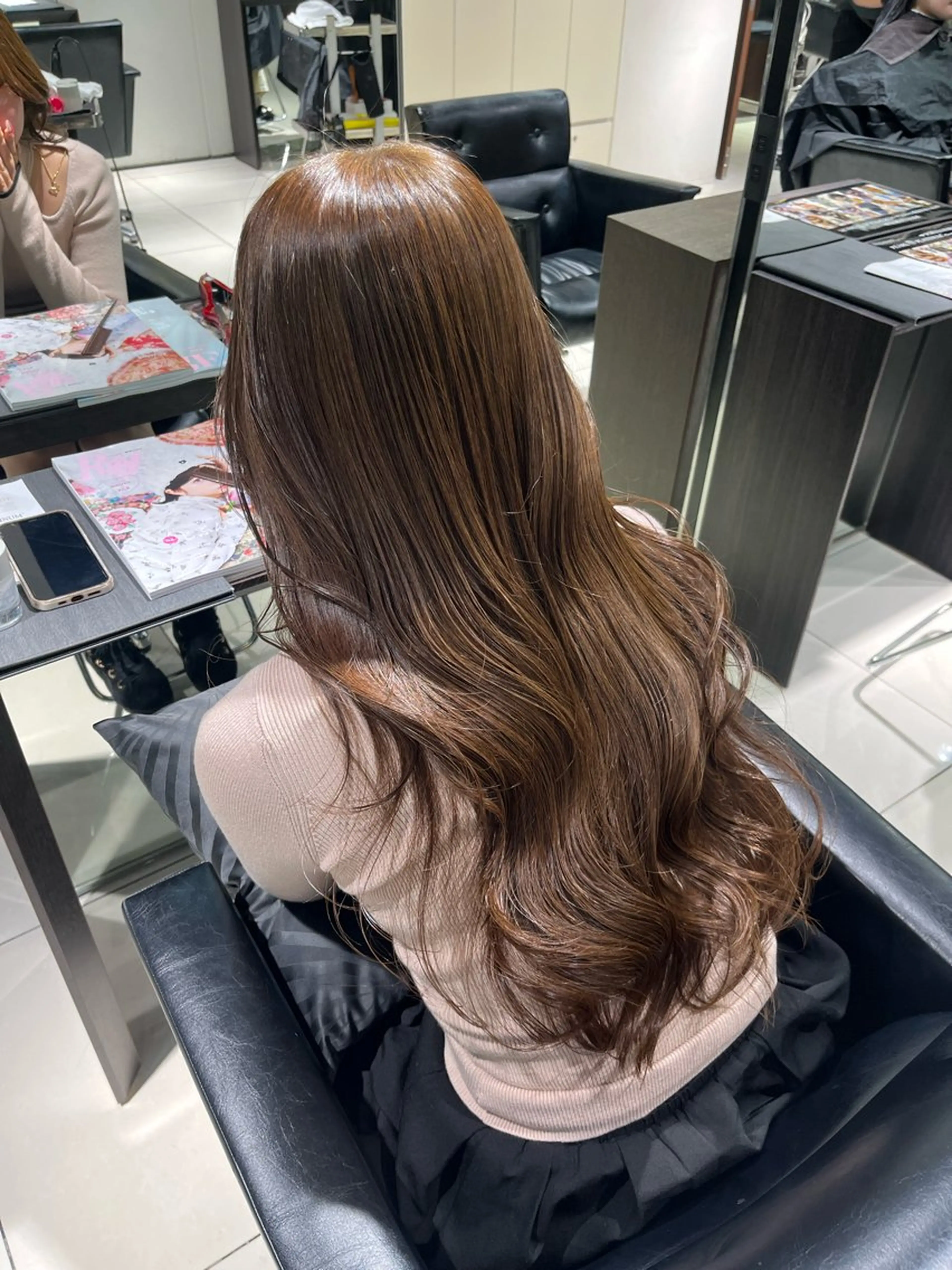 ロング カラー ベージュカラー ブラウンカラー レイヤー×艶髪🤎. 𝜗𝜚hitomiのヘアスタイル