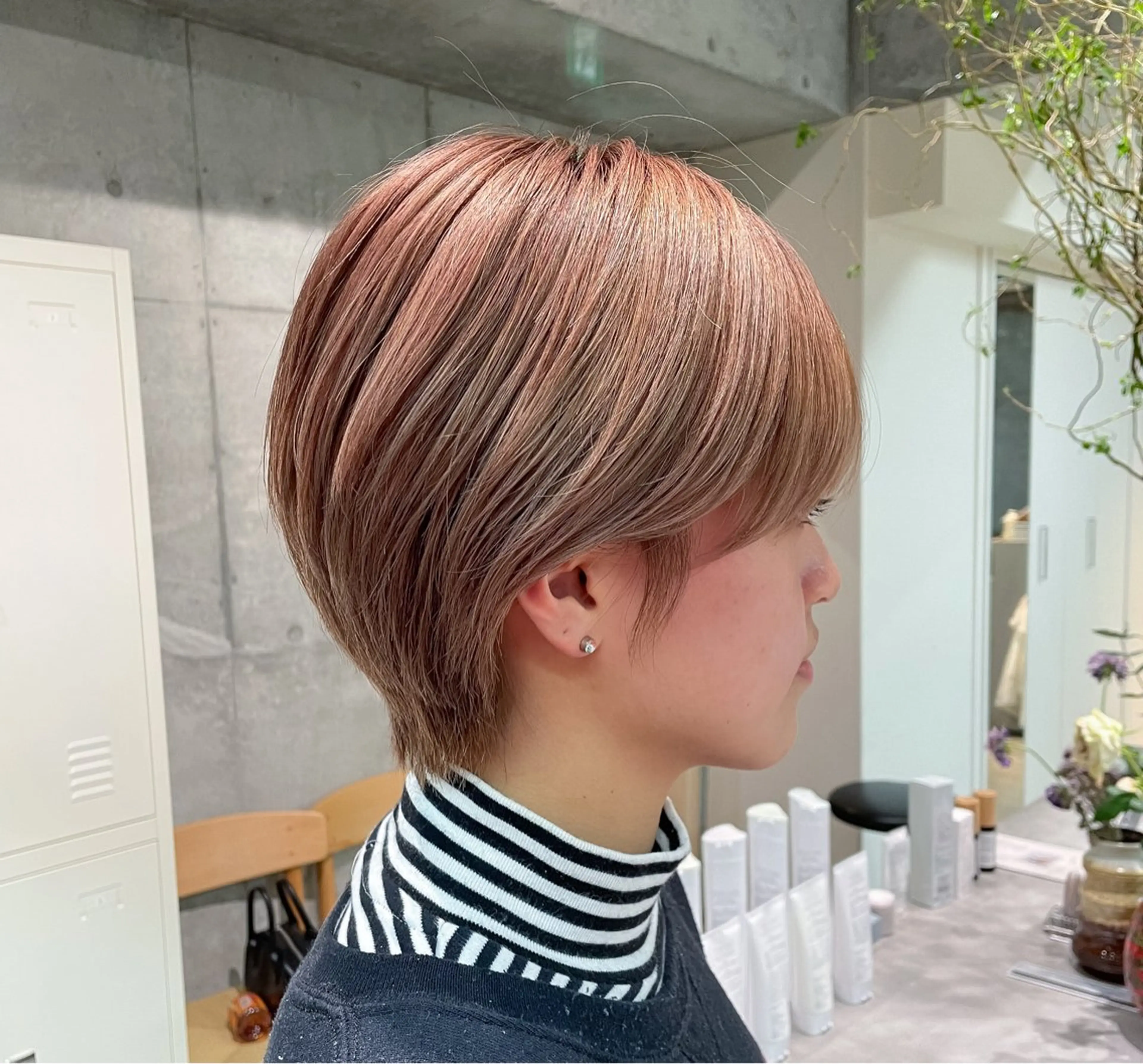 ショート カラー くびれヘア ショートヘア mee.浦和店所属・浦和指名率No.1 ショート特化美容師のヘアスタイル