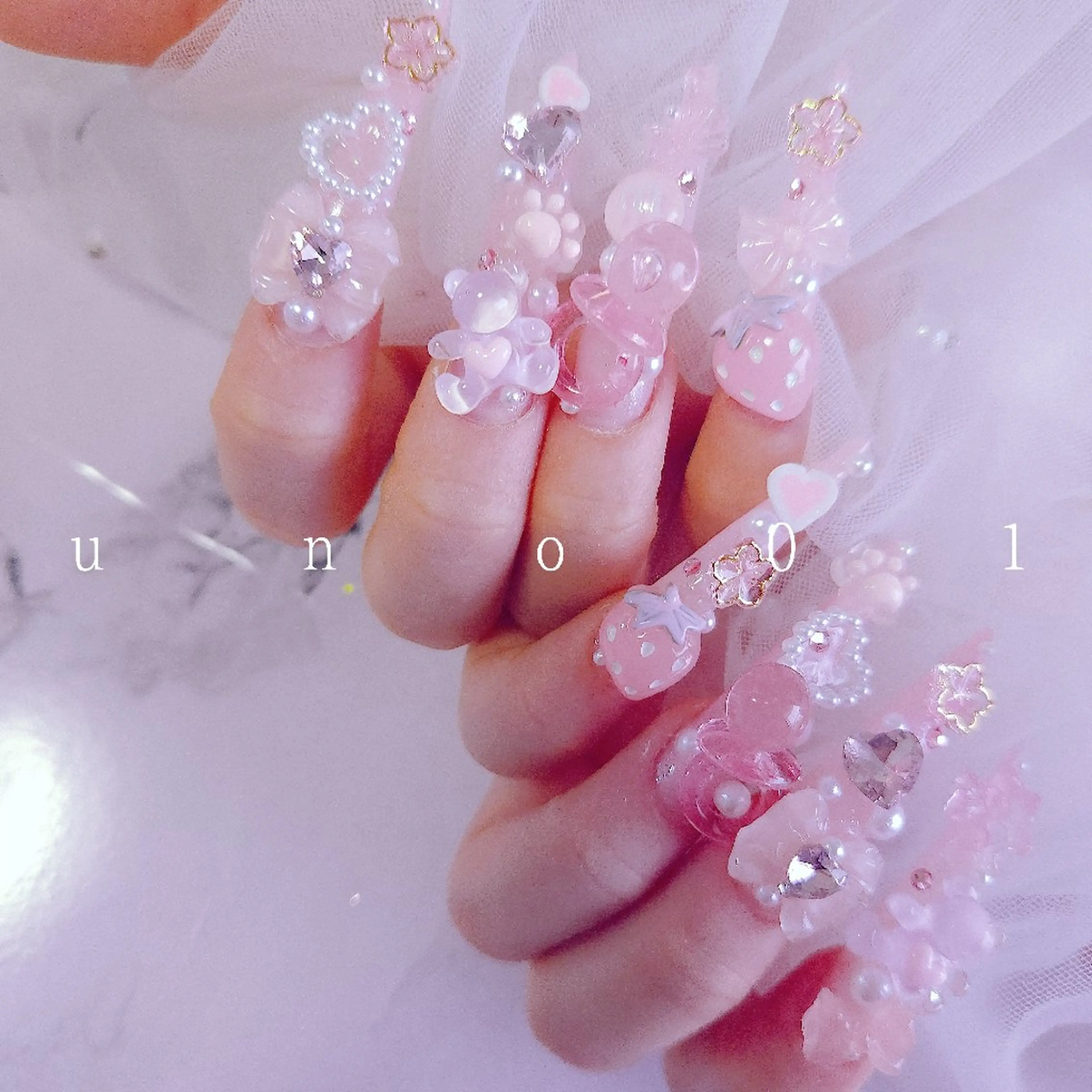 ネイル ハンドネイル 梅田🦄中崎町🩵 u n o 0 1のネイルデザイン