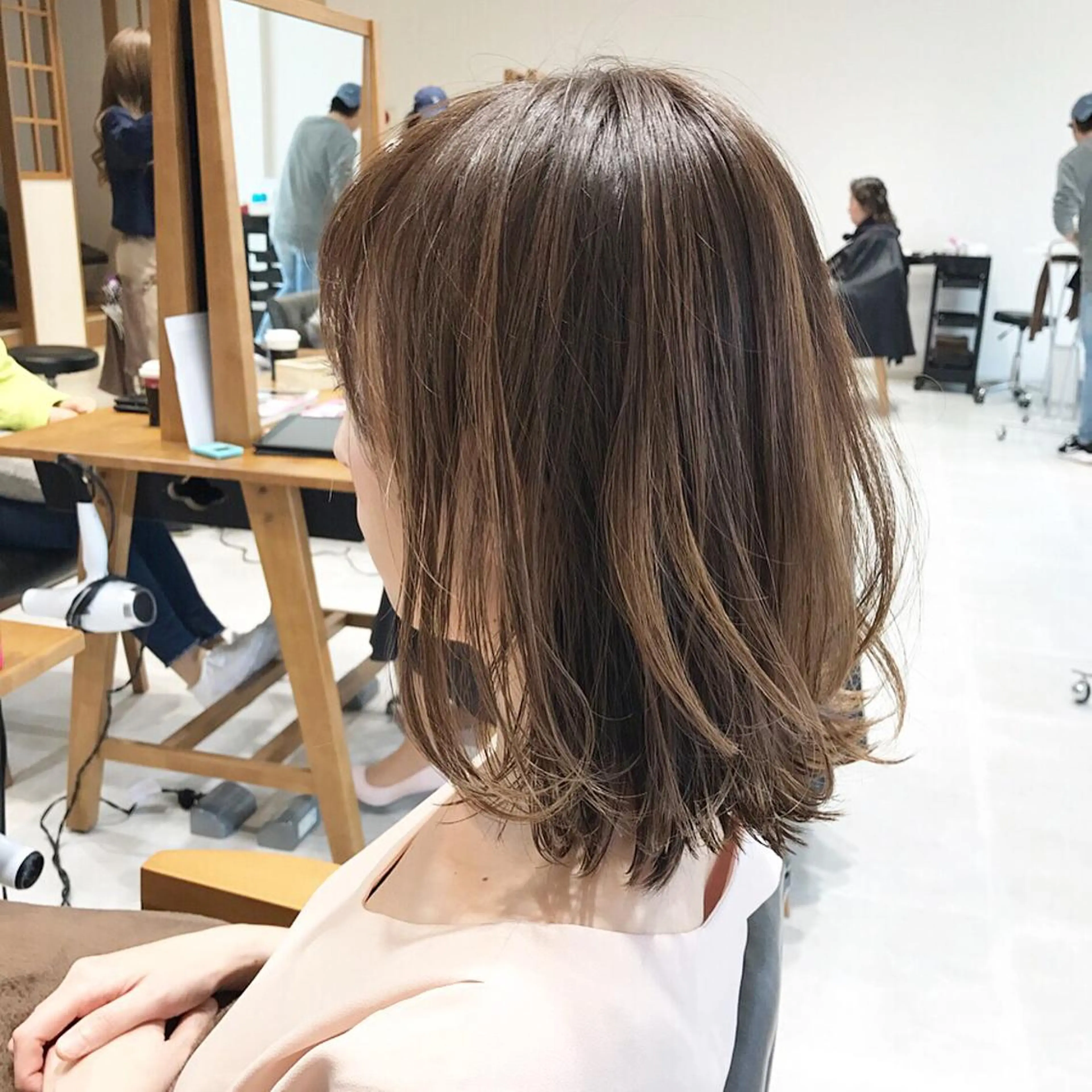 ショート カラー パーマ ボブ カット ヘアカラー トリートメント 高橋 昭雄のヘアスタイル