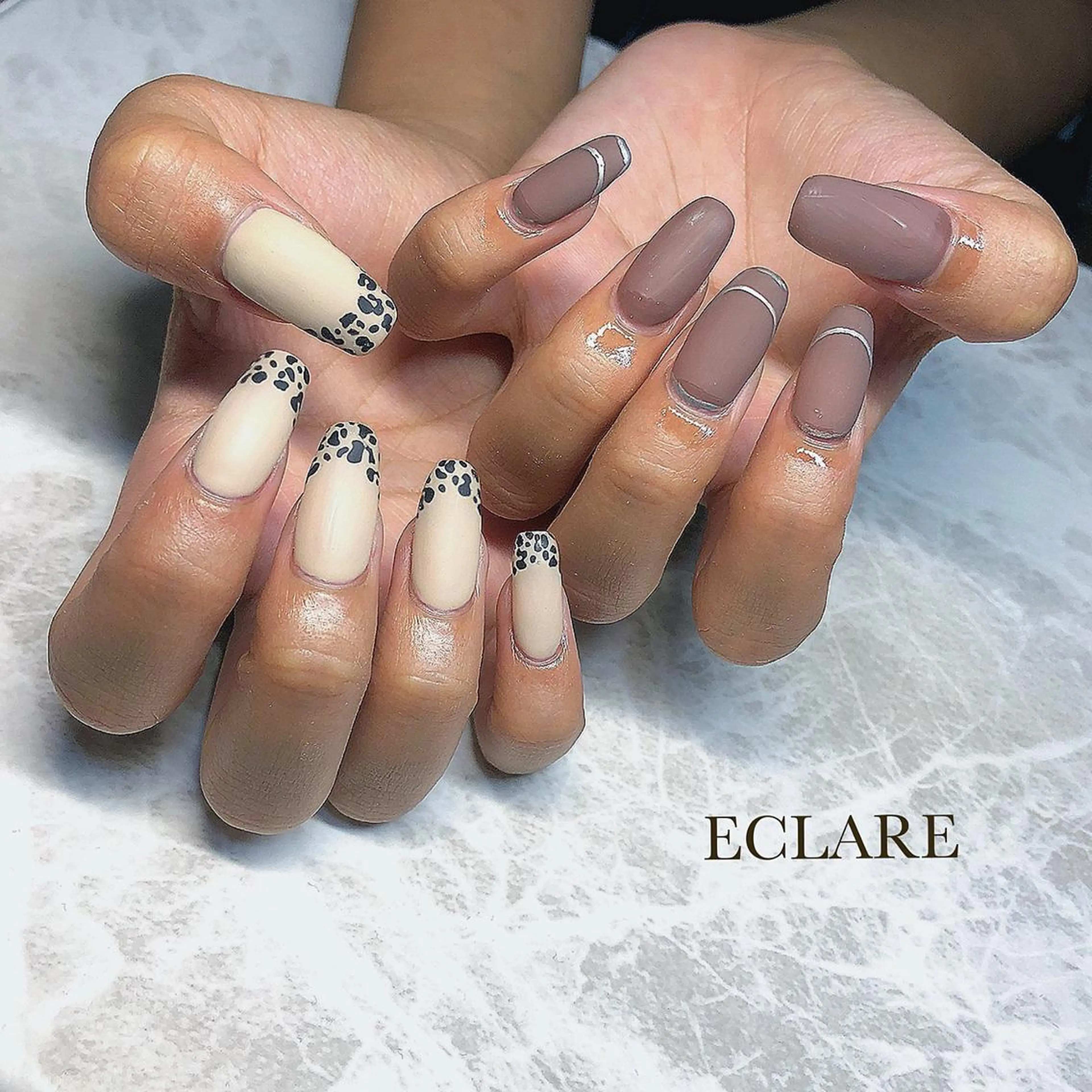 ネイル アニマル柄 アートネイル ブラウン フットネイル フレンチネイル ハンドネイル Nail Salon ECLAREのネイルデザイン