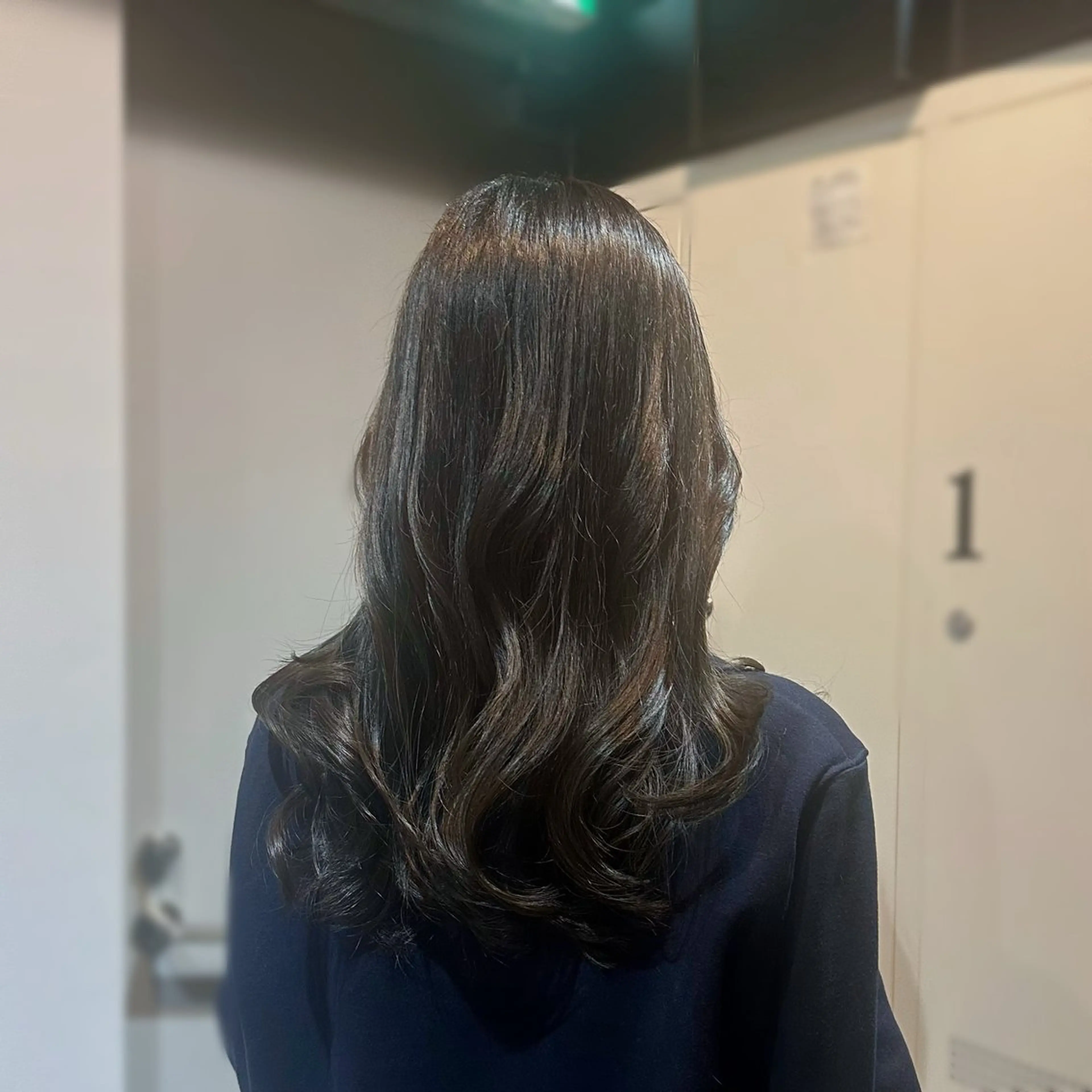 セミロング カラー ヘアアレンジ 透明感カラー グレージュ オリーブグレージュ オリーブグレー 縮毛矯正+モテカラー 🎀✨MIHOのヘアスタイル