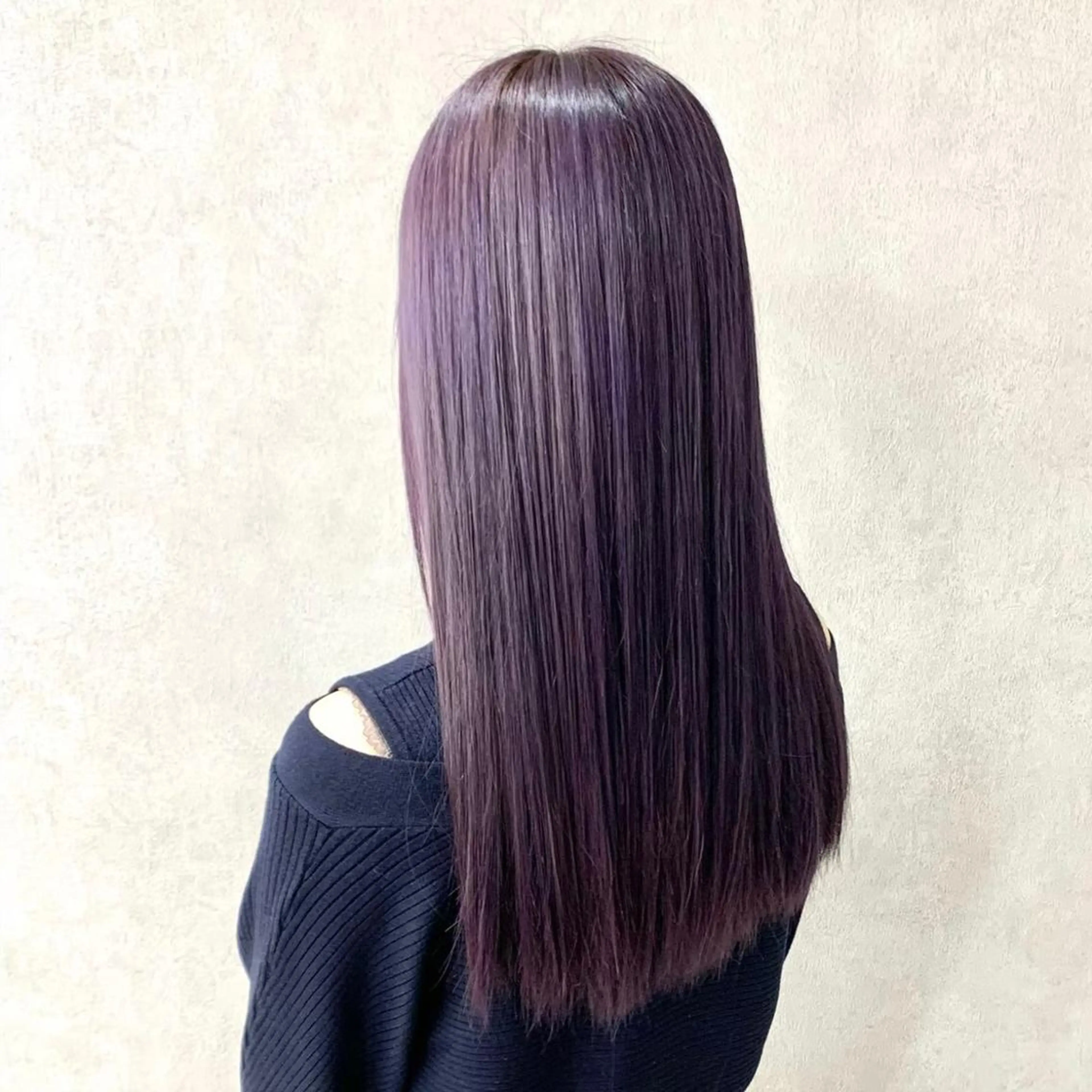 セミロング カラー パーマ ヘアアレンジ メンズ キッズ ネイル マツエク・マツパ アイブロウ パープルカラー パープル mona/ ストレートスタイル✨のヘアスタイル