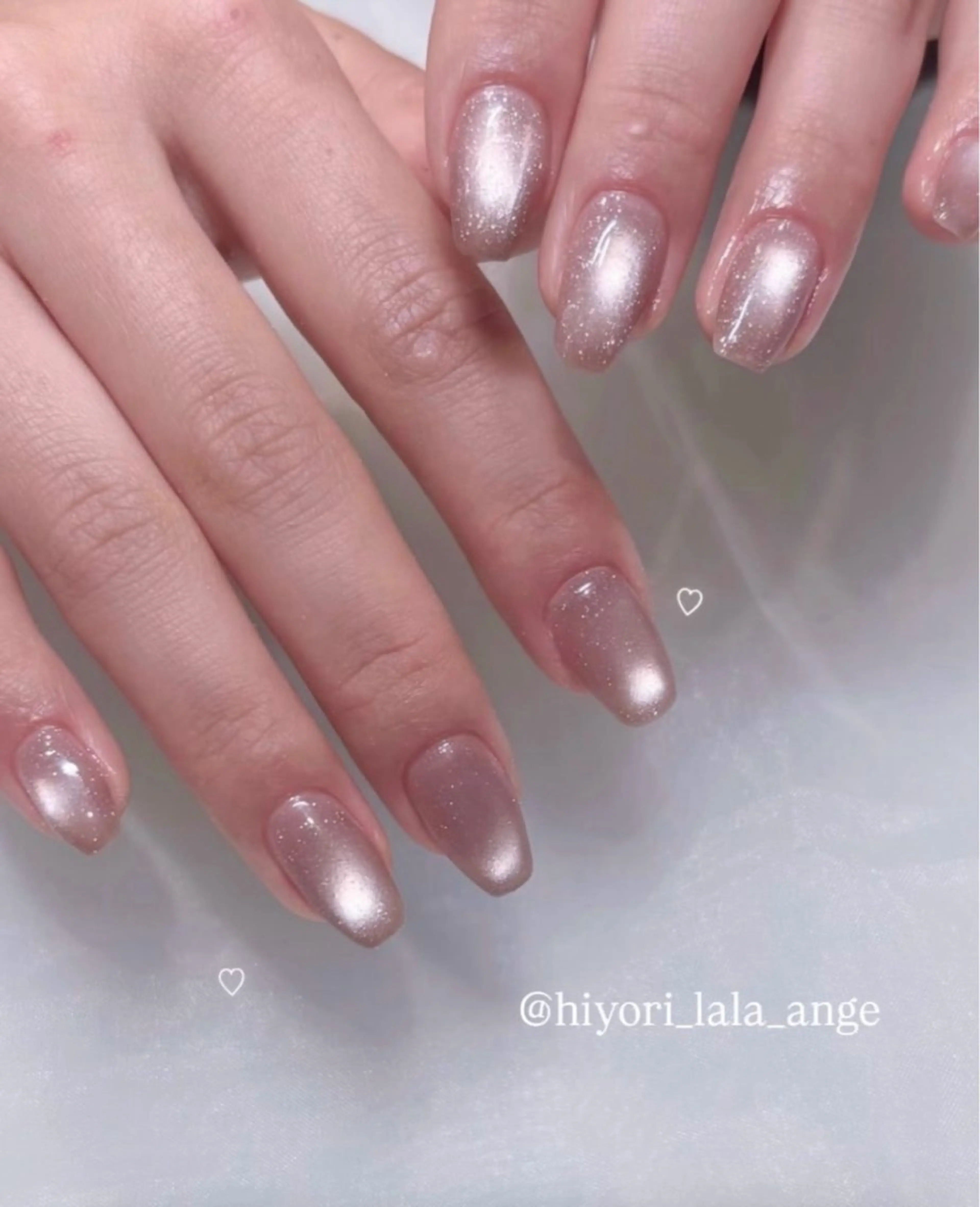 ネイル フラッシュネイル フラッシュマグ キラキラネイル マグネットネイル ワンカラーネイル ハンドネイル 🩷Hiyori 栄駅/韓国ワンホンのネイルデザイン