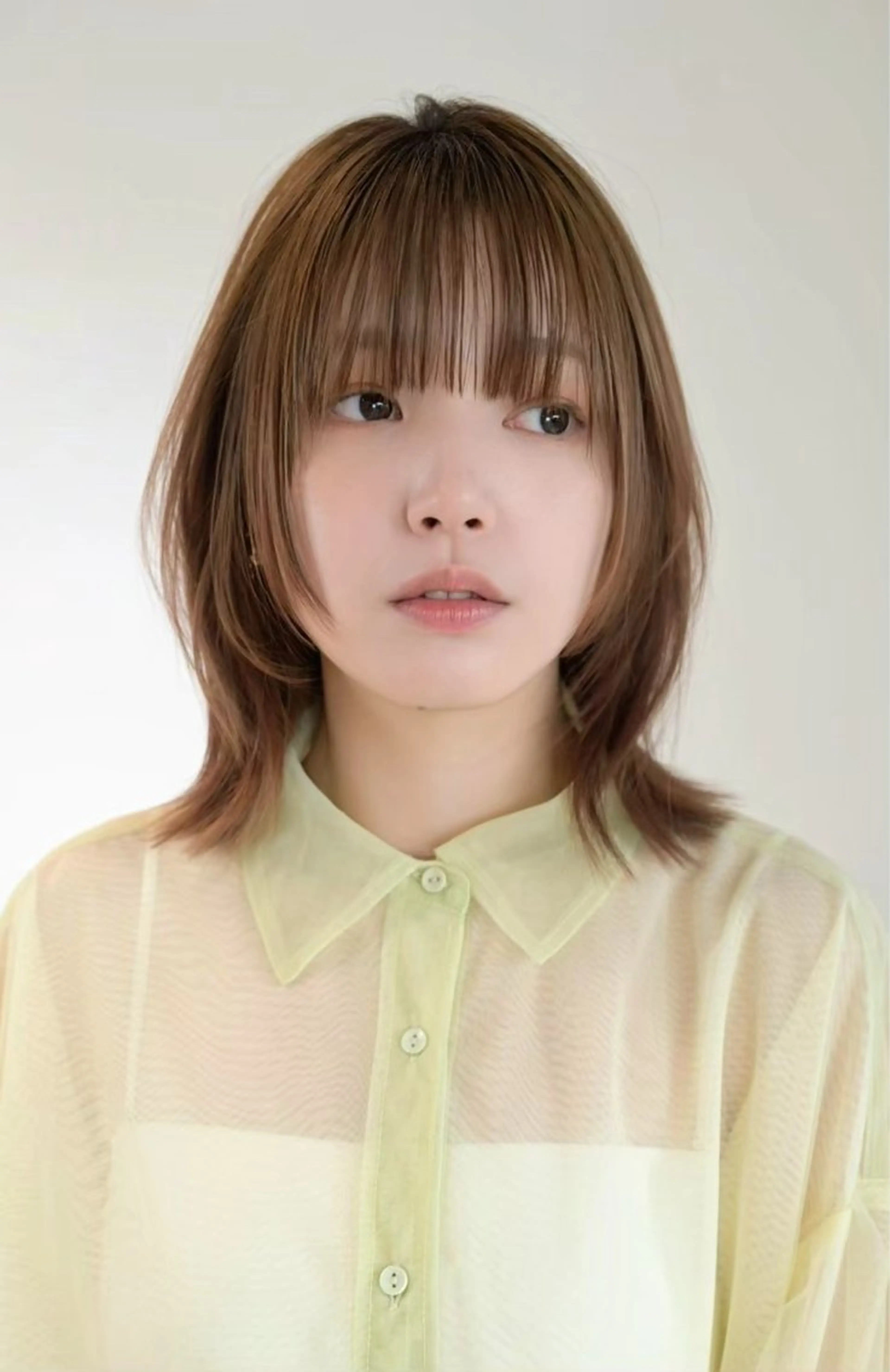 ミディアム 楠原 透羽のヘアスタイル