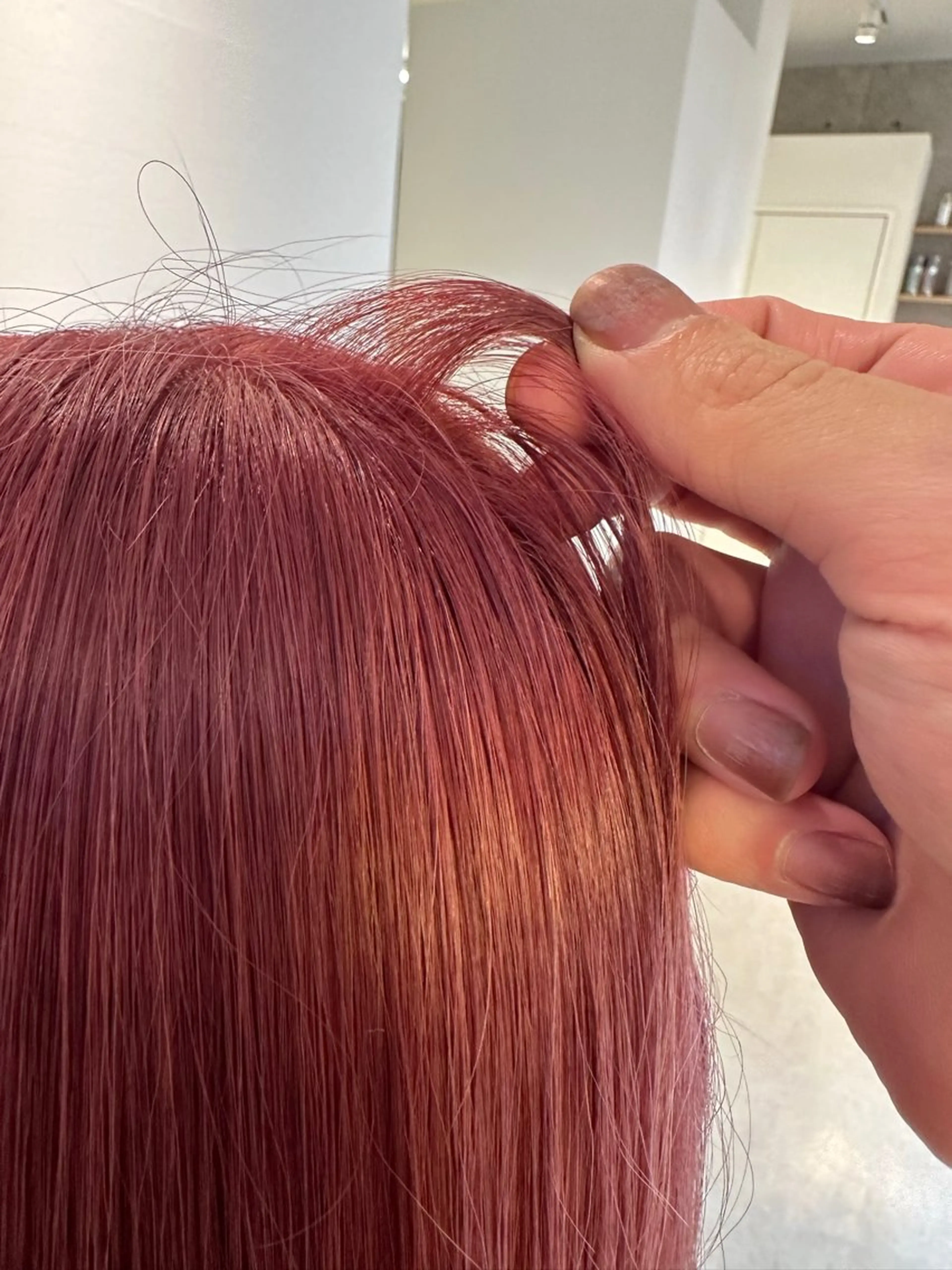 セミロング カラー ブリーチ ピンクカラー カット ヘアカラー トリートメント yu-kiハイトーン /ブリーチ無しカラーのヘアスタイル