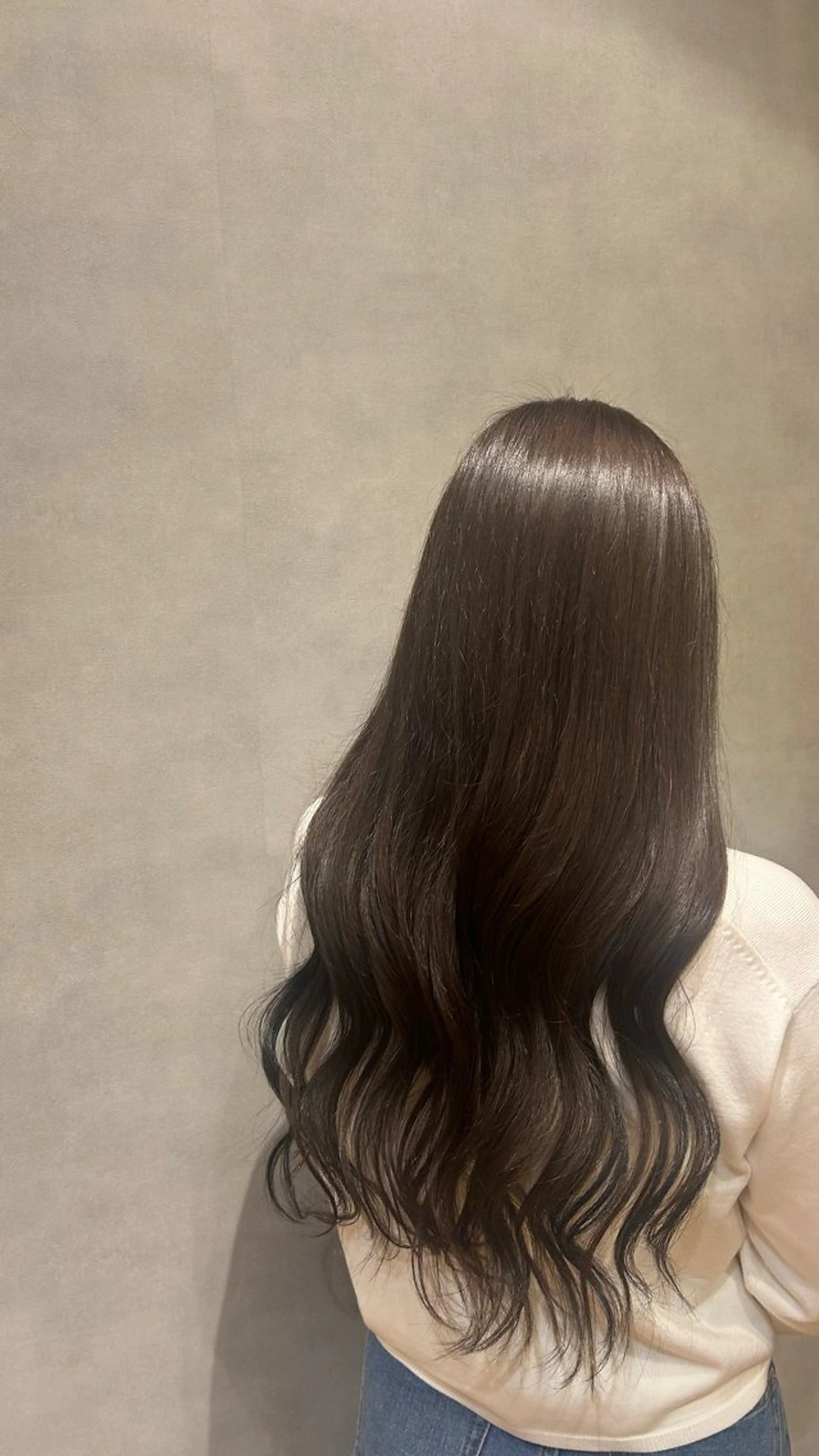 ロング カラー 中村 芹愛のヘアスタイル