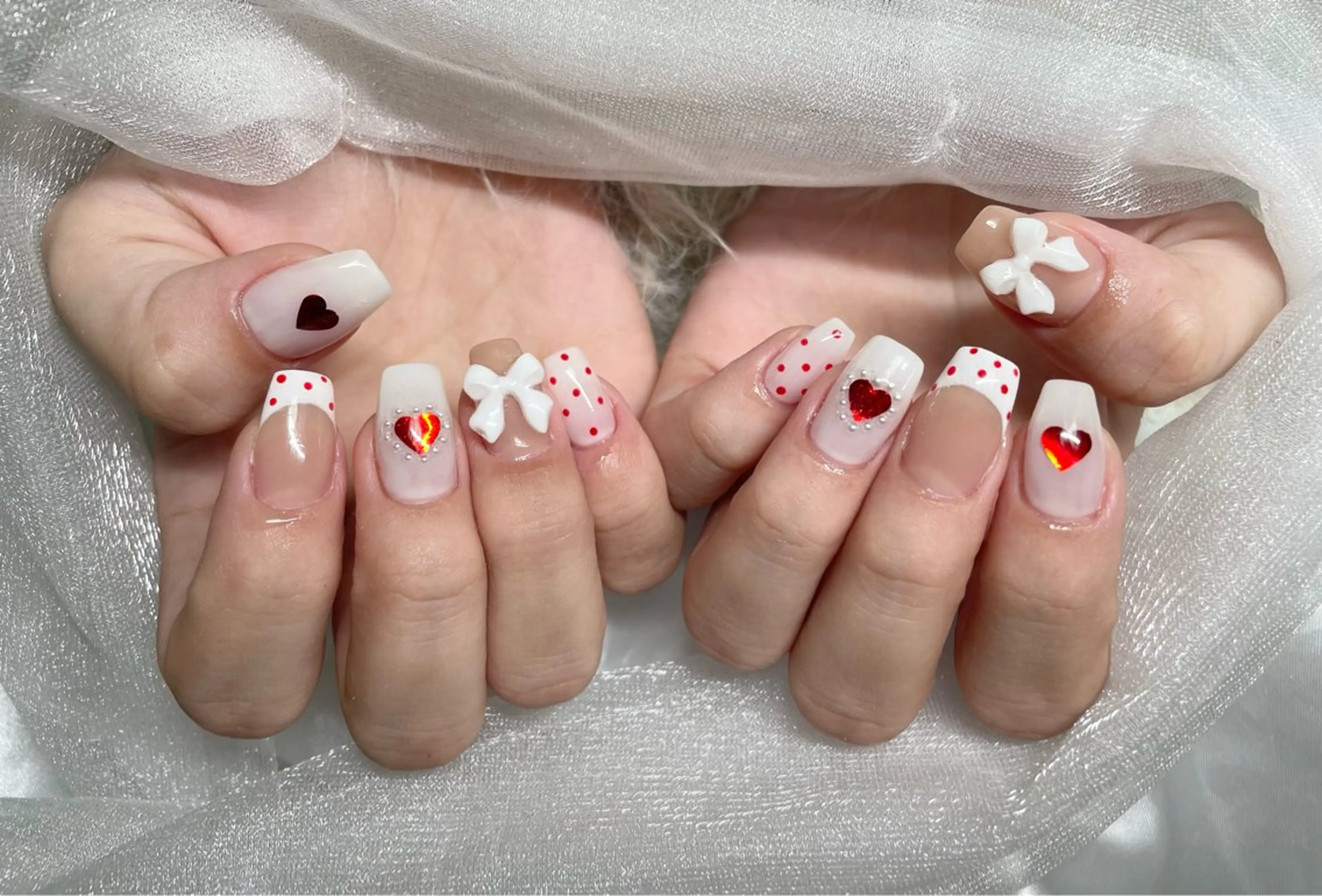ネイル ハンドネイル Roi〈ロワ〉 Minakoのネイルデザイン