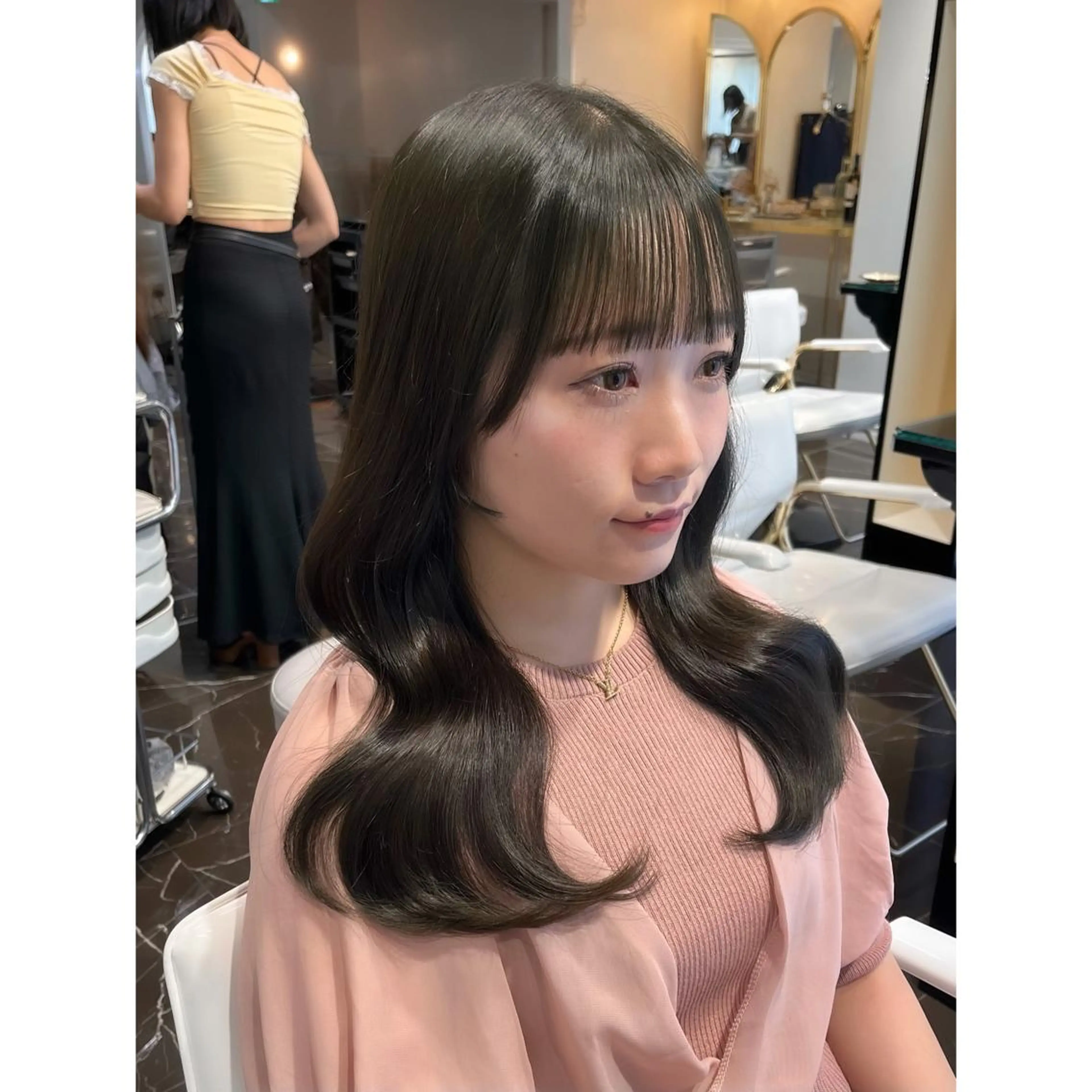 ロング カラー ブリーチ ブリーチなしカラー カット ヘアカラー LOTTA CUCCI所属・miyu /トレンド カラー×艶髪のヘアスタイル