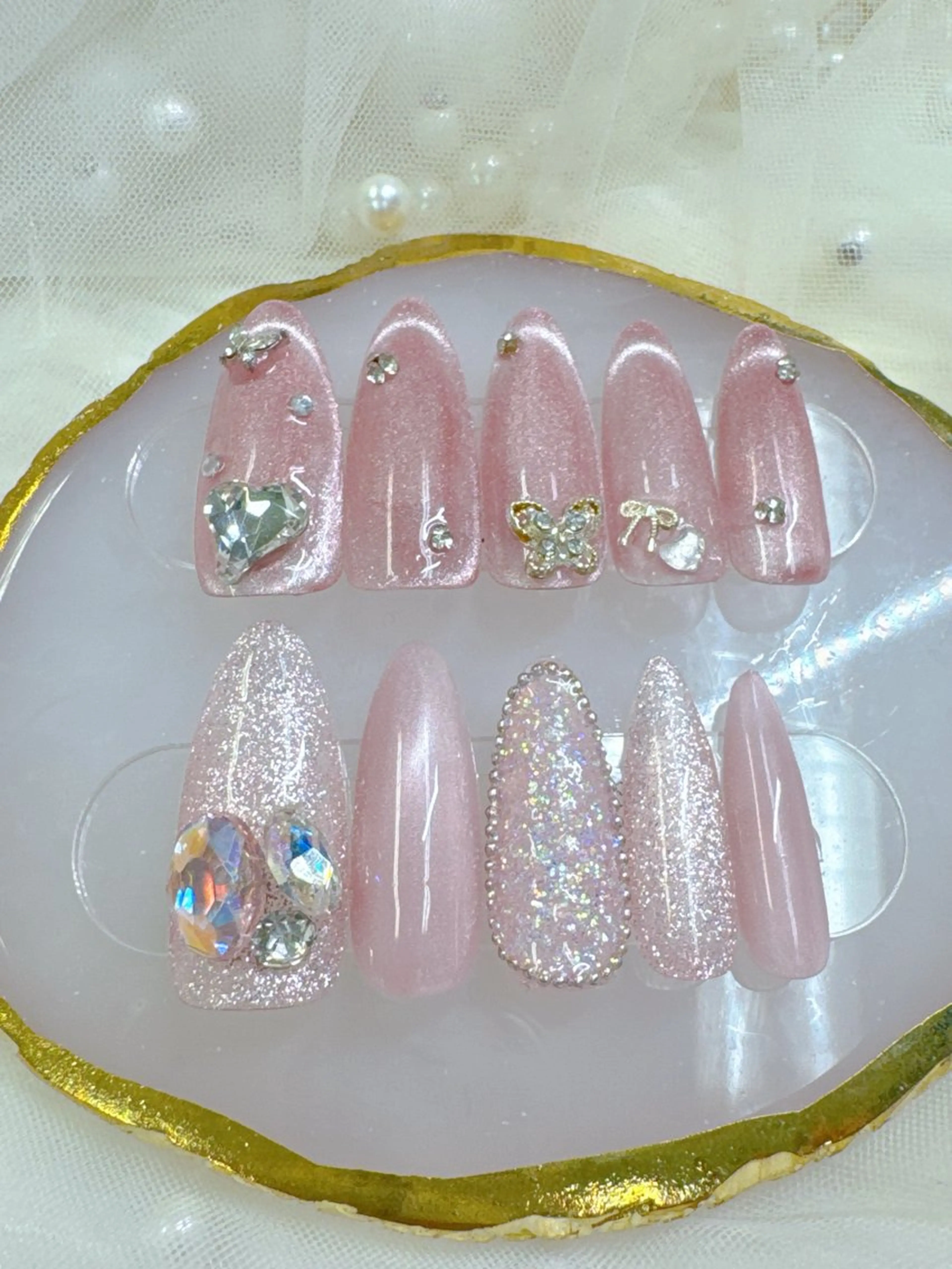 ネイル アートネイル べっ甲ネイル ボルドー チークネイル ドット Queeens nailのネイルデザイン