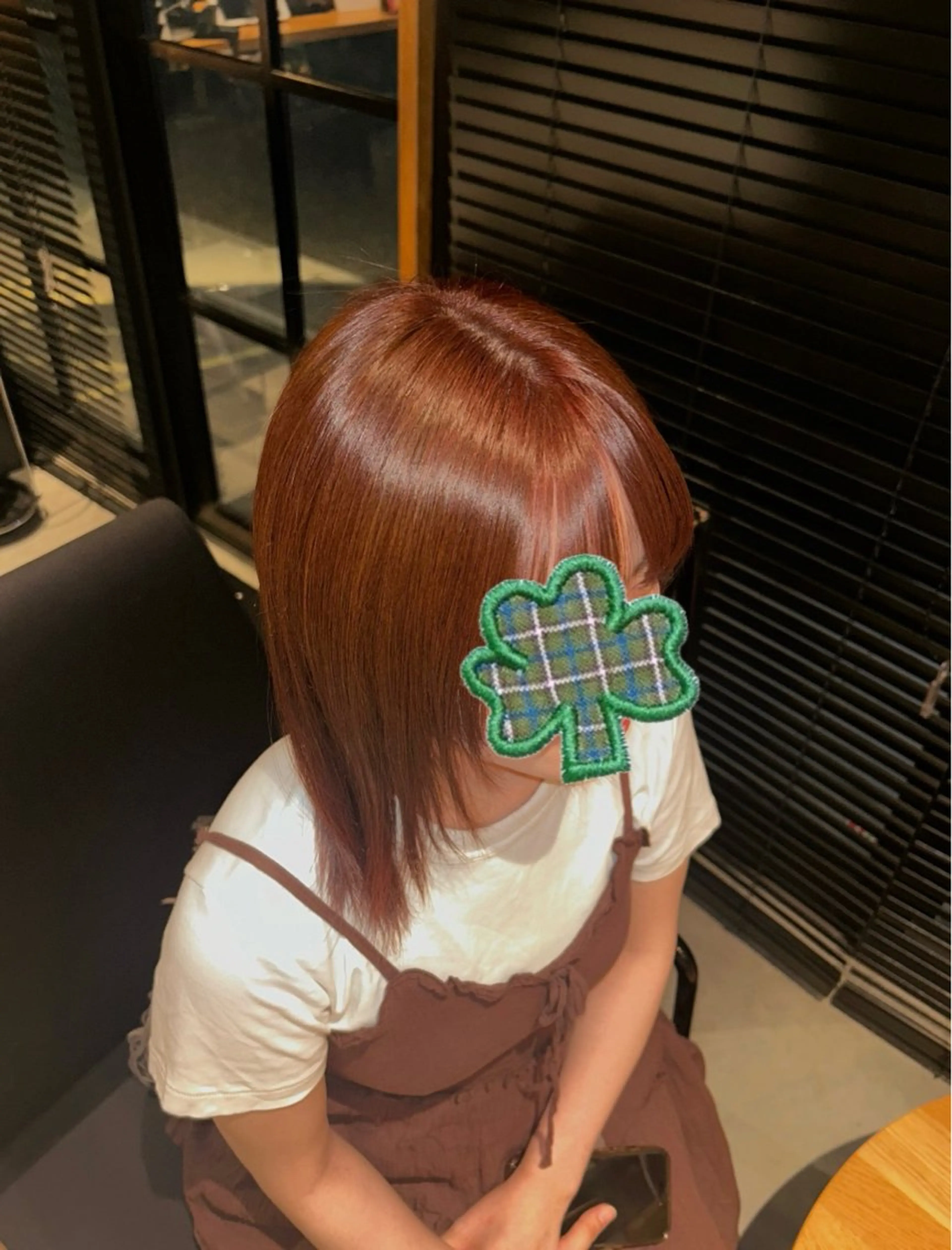 ミディアム カラー りお ブリーチカラーのヘアスタイル