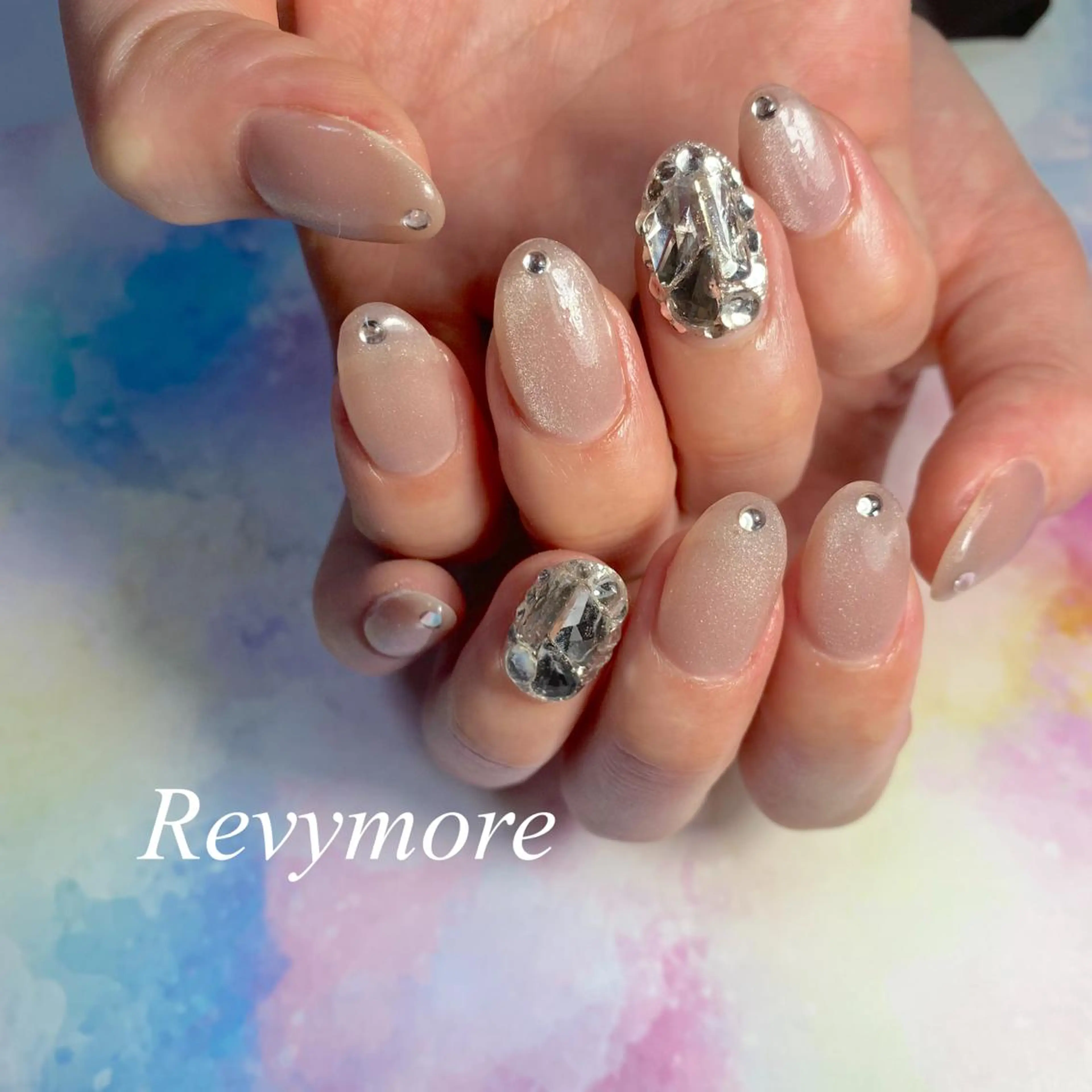 ミディアム ネイル 韓国風ヘア ジェルネイル キラキラネイル 韓国ネイル マグネットネイル nail salon Revymoreのネイルデザイン