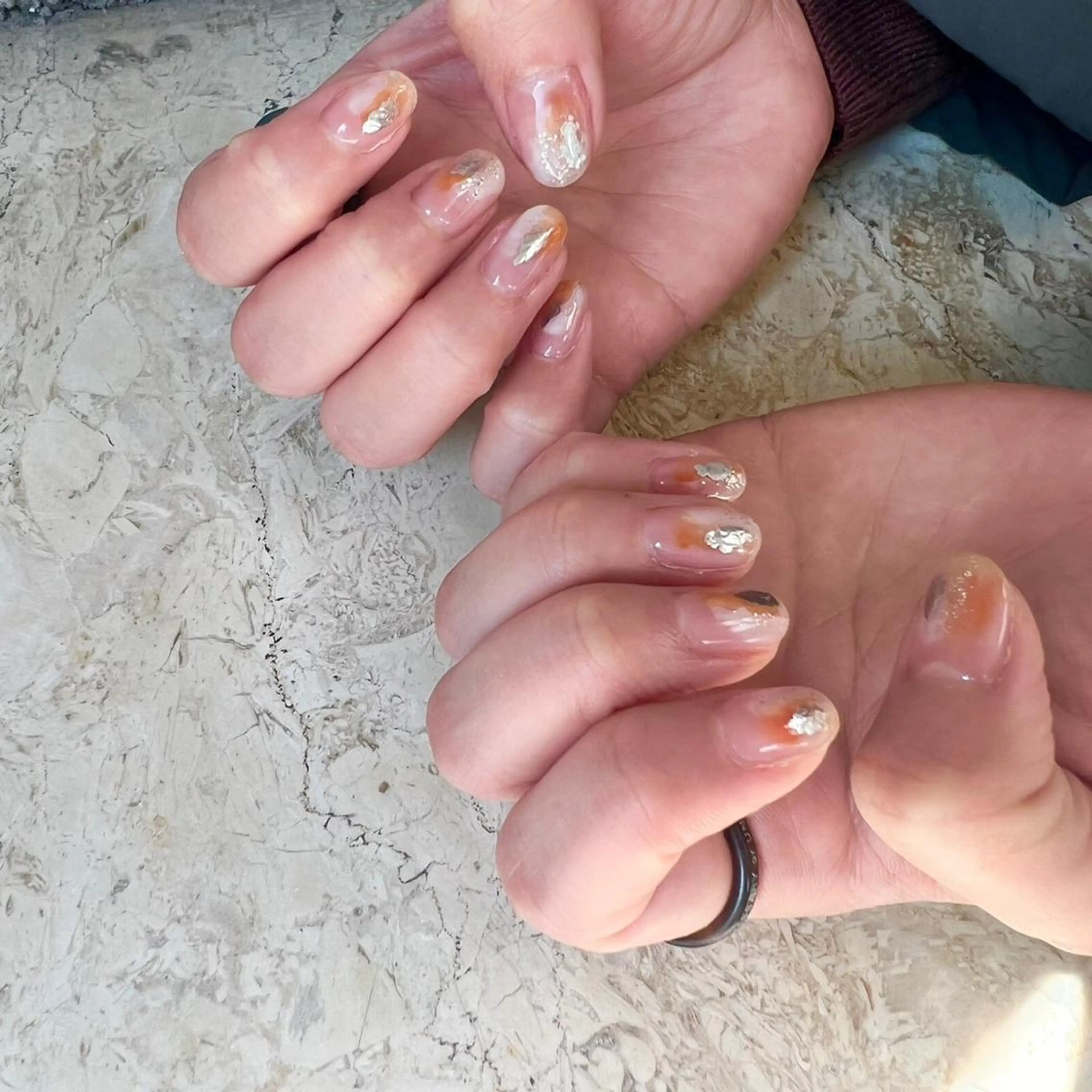ネイル アートネイル オーロラネイル ジェルネイル ゴールド ハート ハンドネイル nail salon mieux(ミュー)のマツエク・マツパデザイン