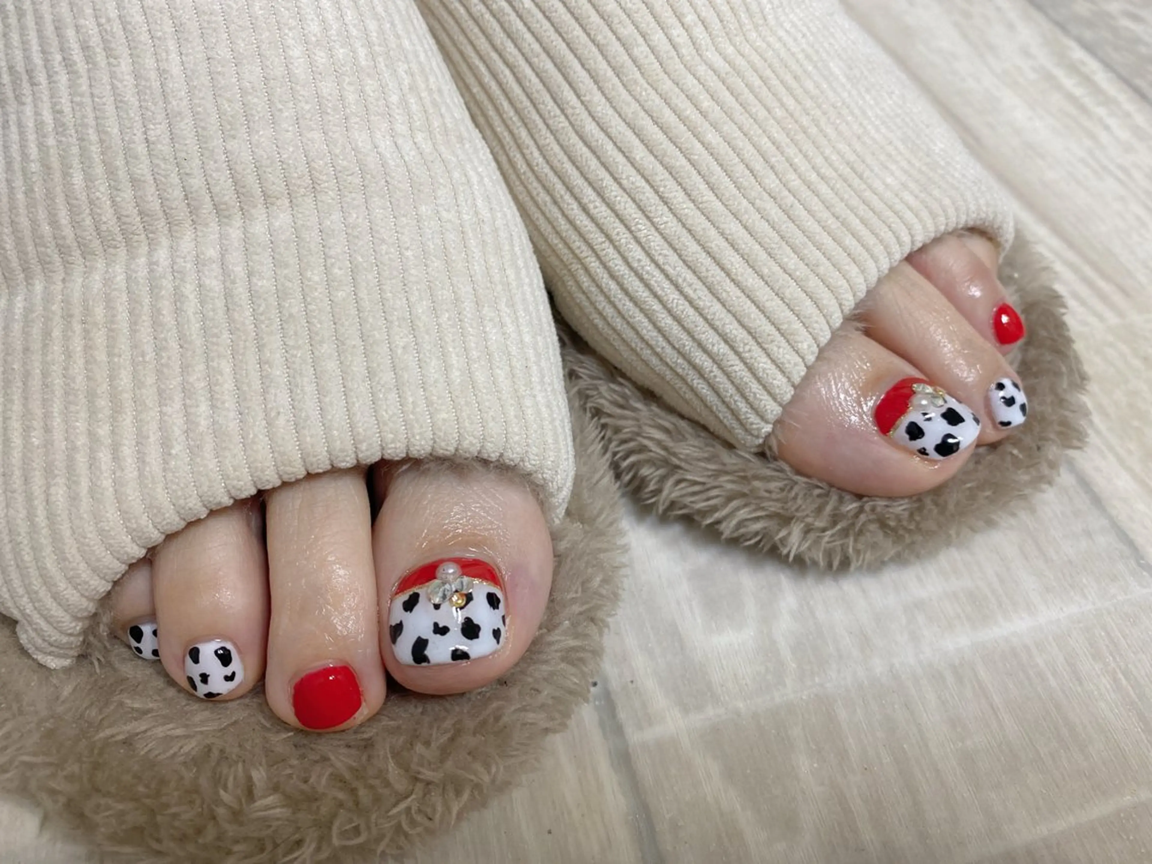 ネイル フットネイル ニュアンスネイル🌈 MYU Nailsのネイルデザイン