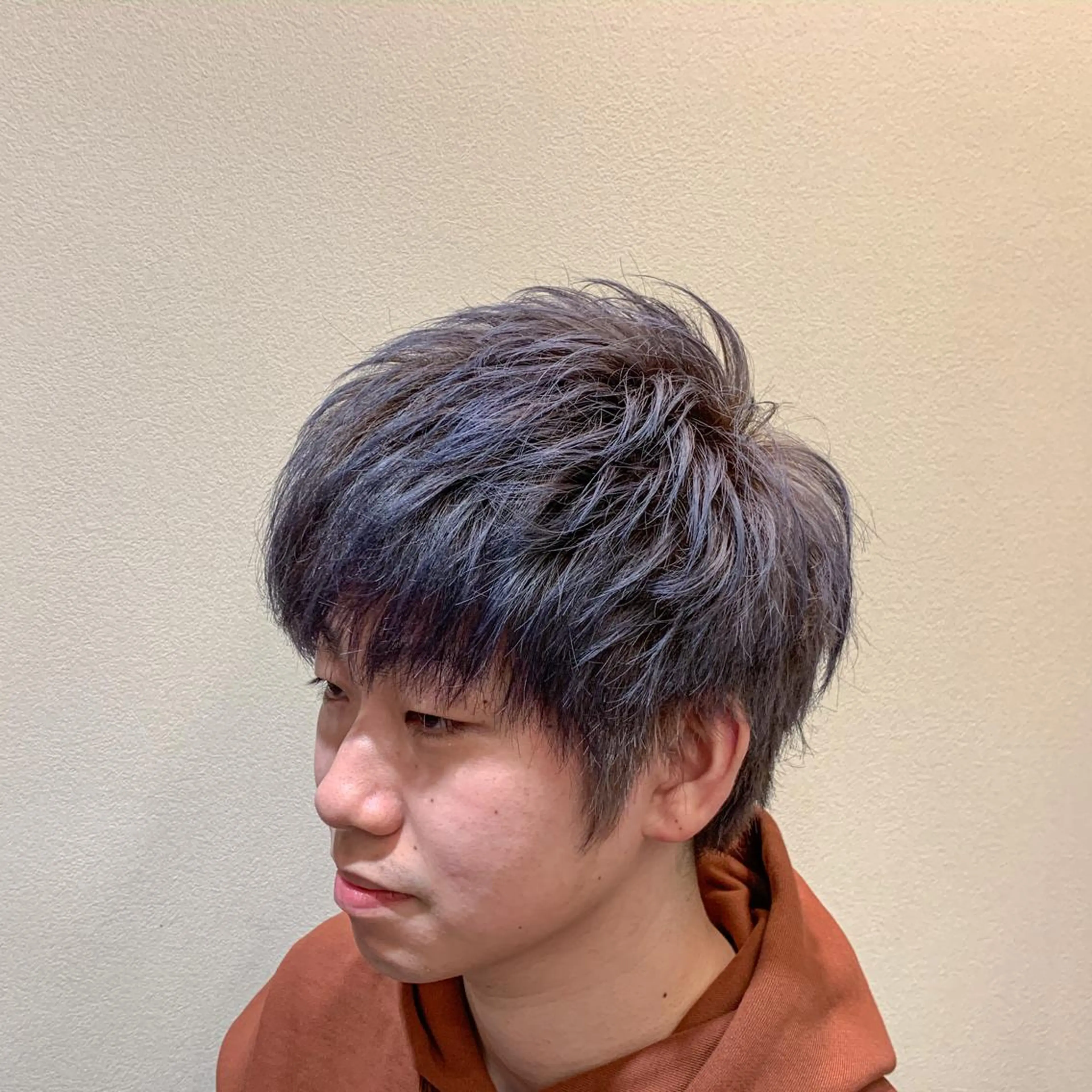 ショート カラー メンズ キッズ ネイル マツエク・マツパ 切りっぱなしヘアボブ ミディアムヘアRYOのヘアスタイル