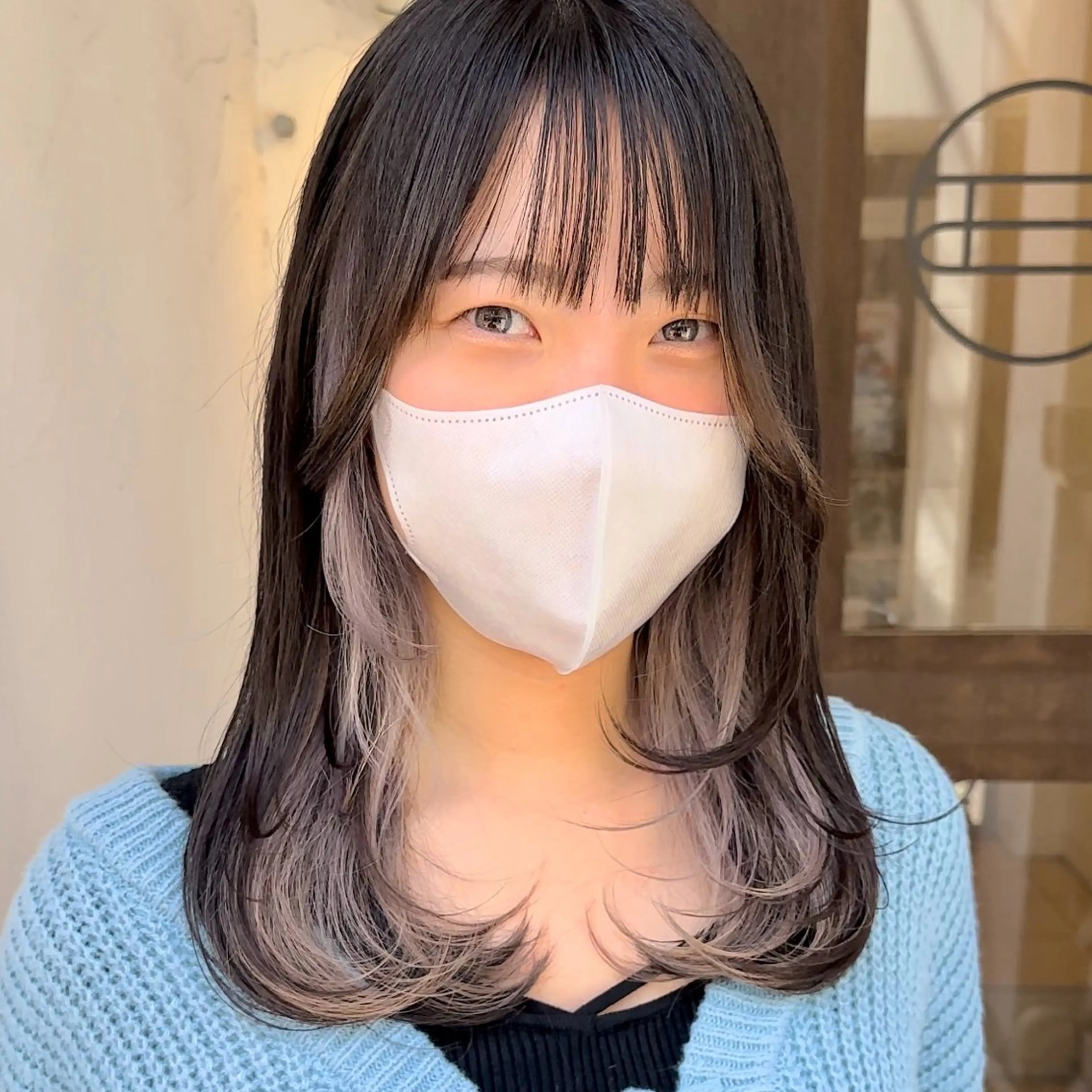 ロング カラー インナーカラー シルバー ホワイトシルバー レイヤーカット カット ヘアカラー トリートメント インナーカラー/レイ ヤーカット♡/マキシのヘアスタイル