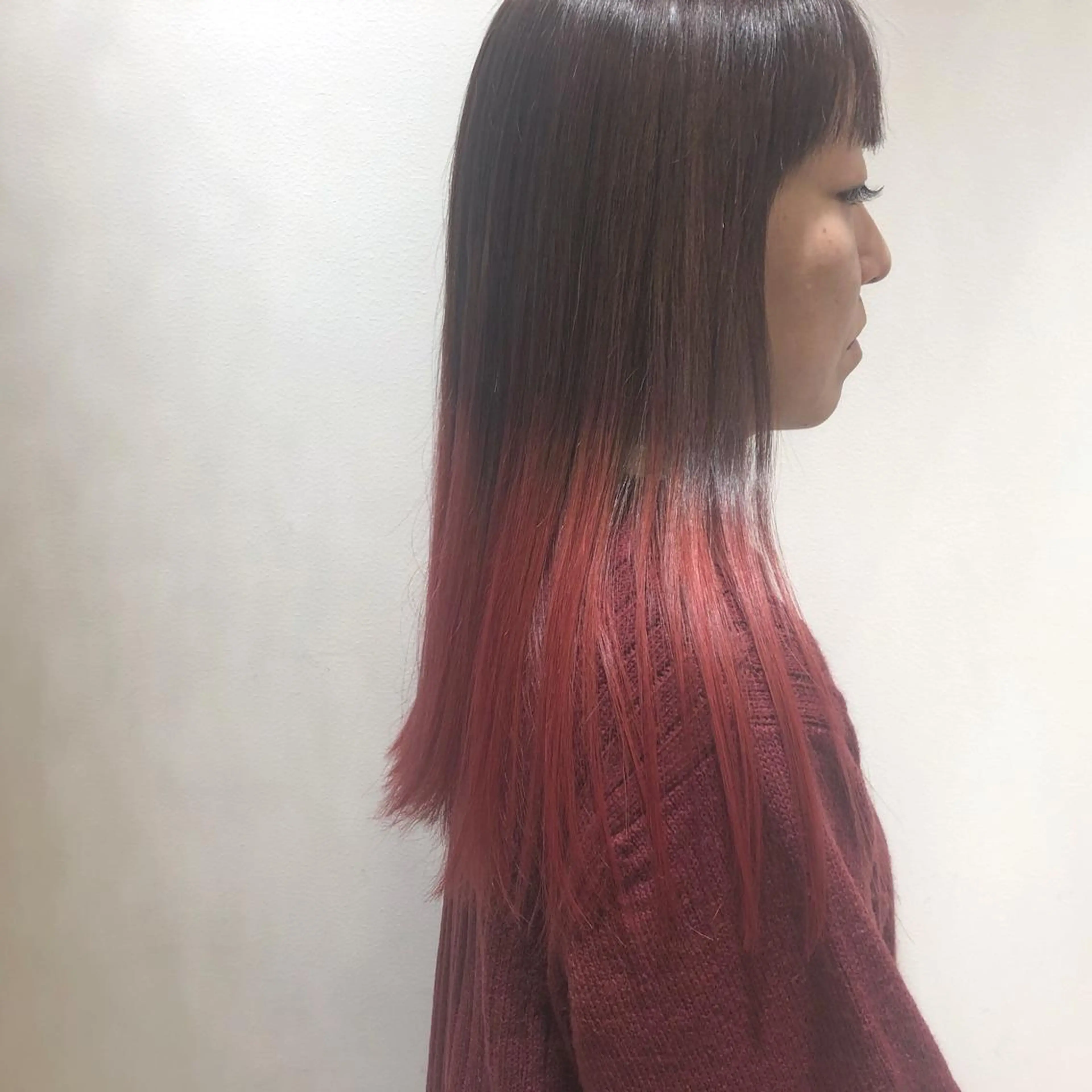 ロング カラー 江原 彩華のヘアスタイル