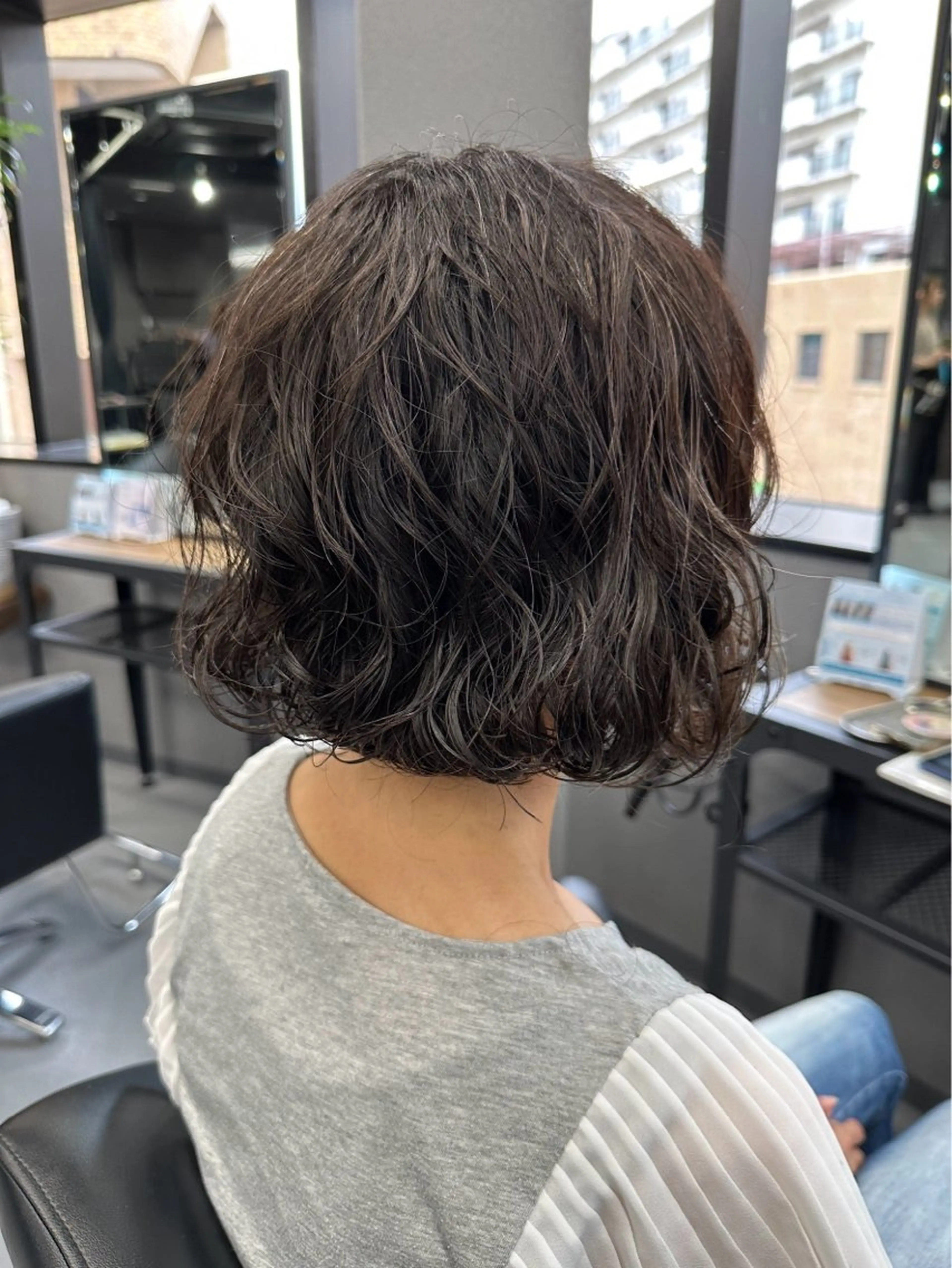ミディアム パーマ レディースモデル募集 門田快斗のヘアスタイル