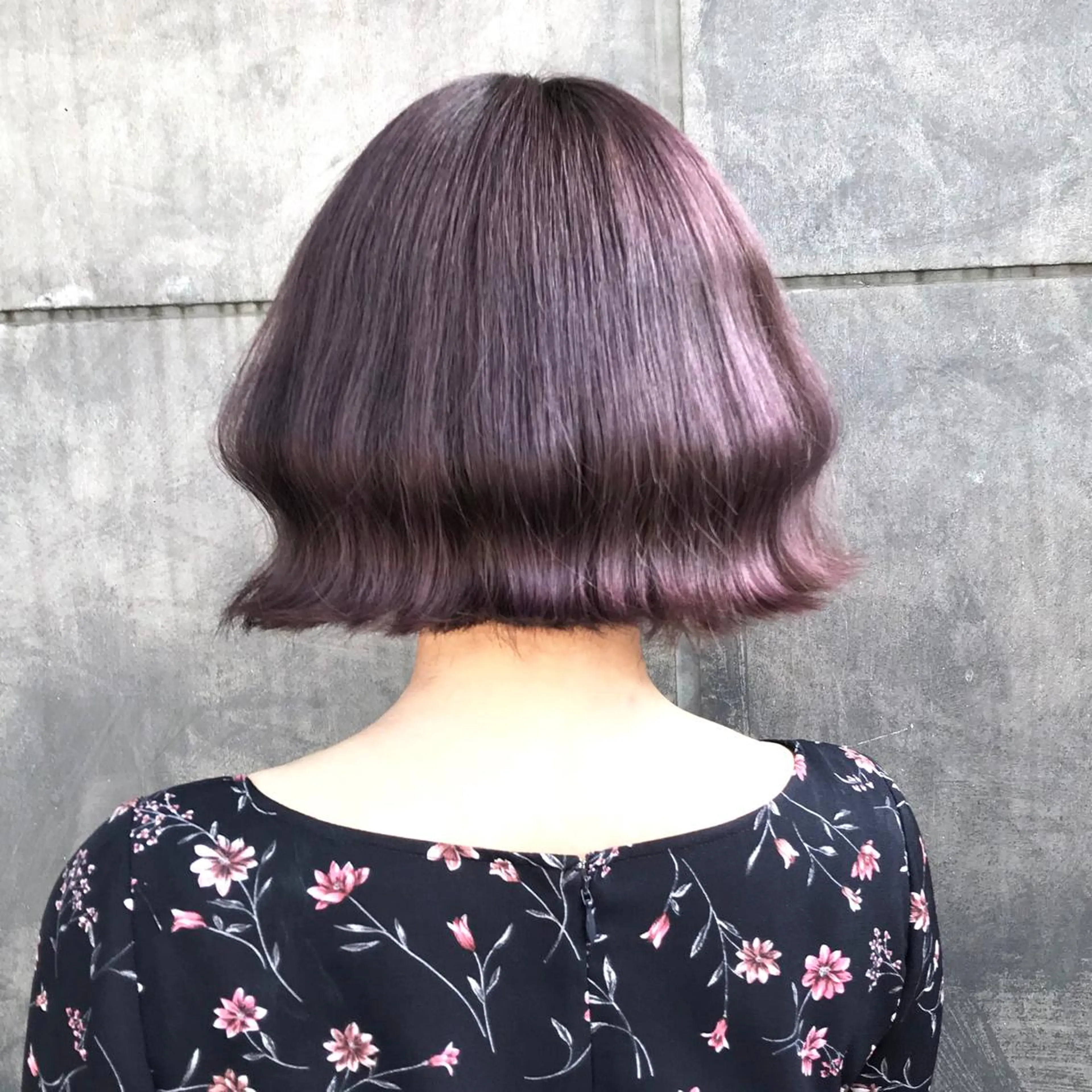 ショート カラー ブリーチ グレージュ ラベンダーカラー ラベンダーグレージュ ラベンダーグレー K-POP好き美容師 🇰🇷Kai.Yのヘアスタイル