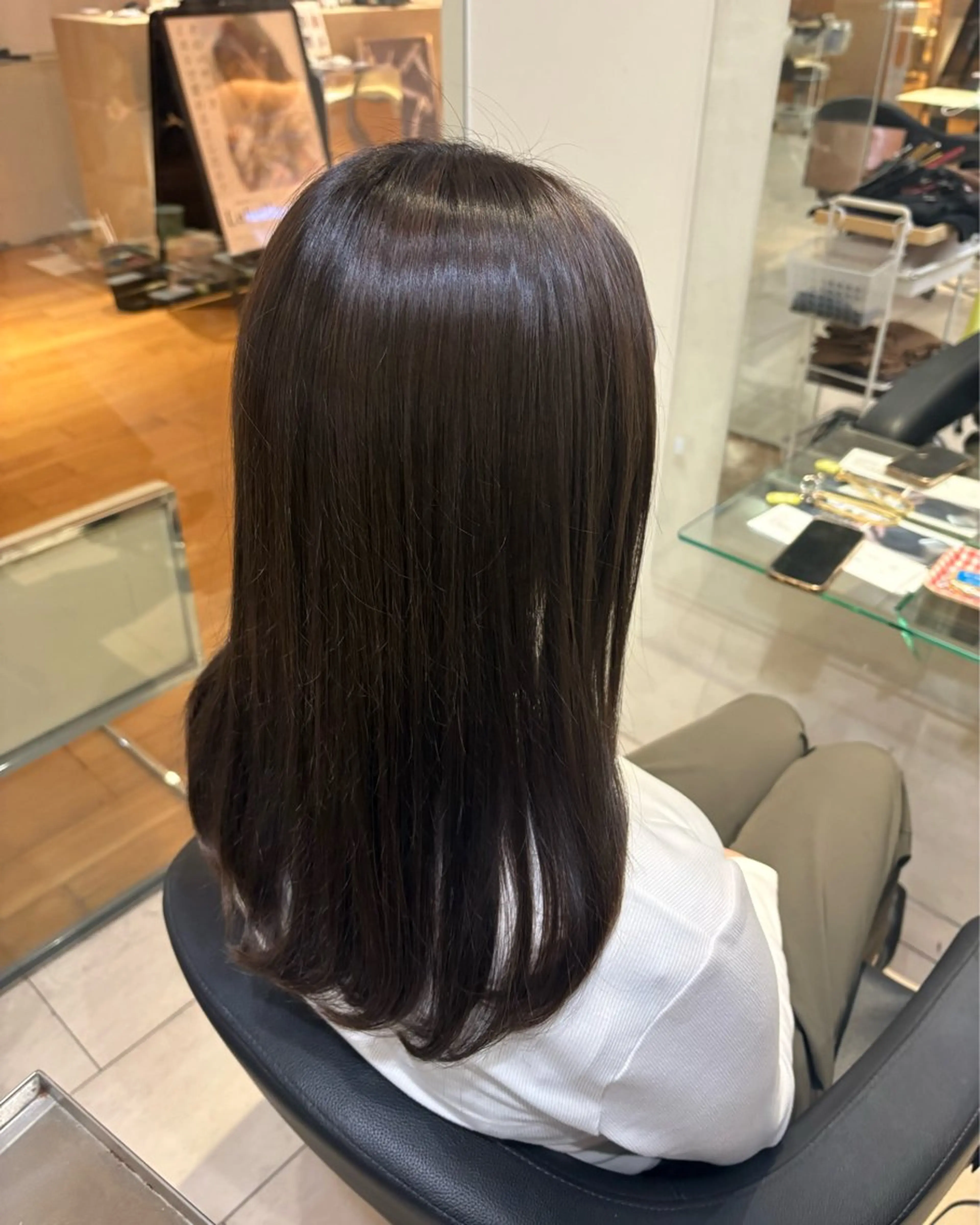 ミディアム カラー 透明感カラー Lee枚方 akaneのヘアスタイル