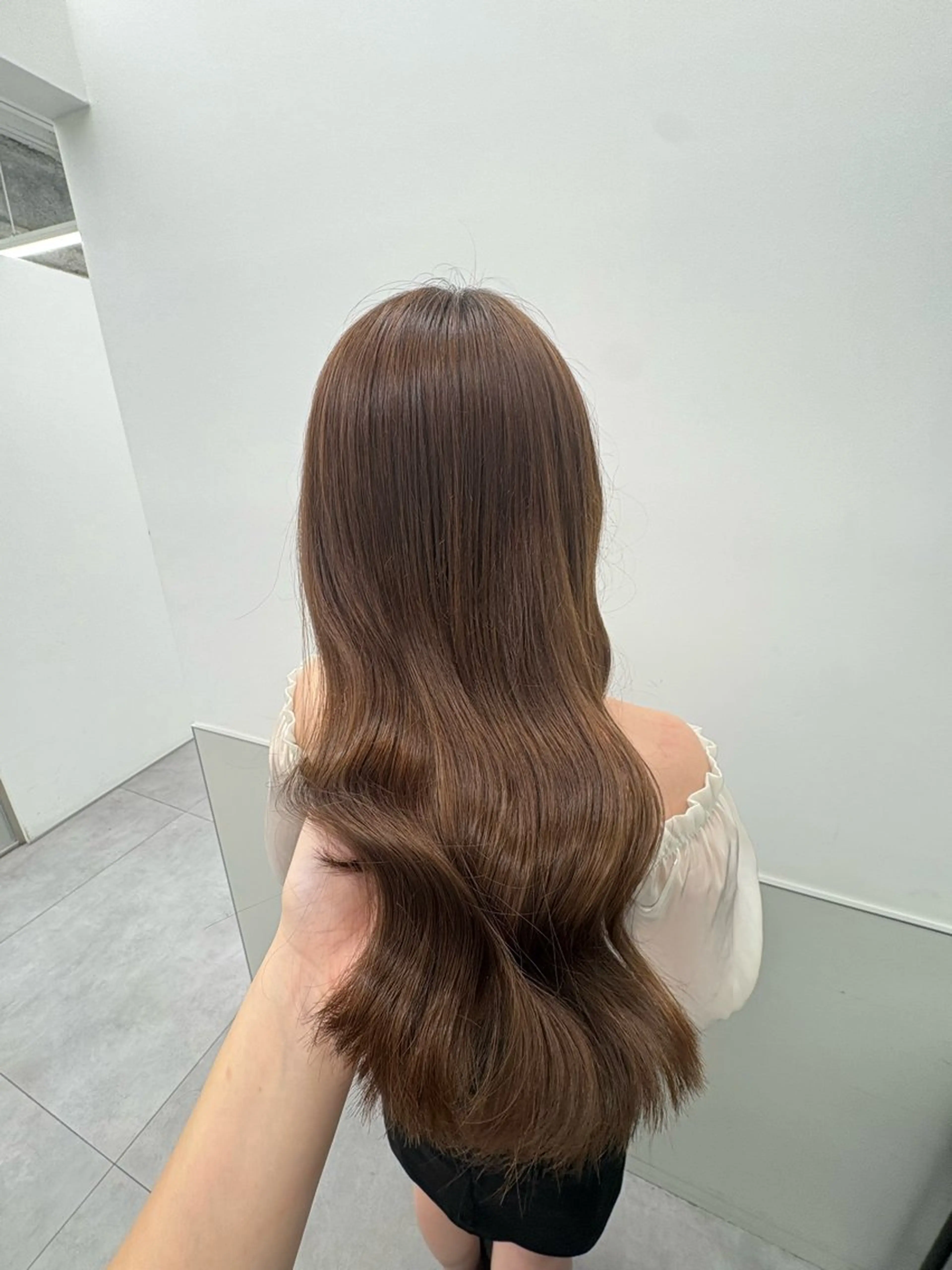 ミディアム カラー ベージュカラー ブリーチ 透明感カラー ダブルカラー ブリーチなしカラー ヘアカラー 天野 利咲のヘアスタイル