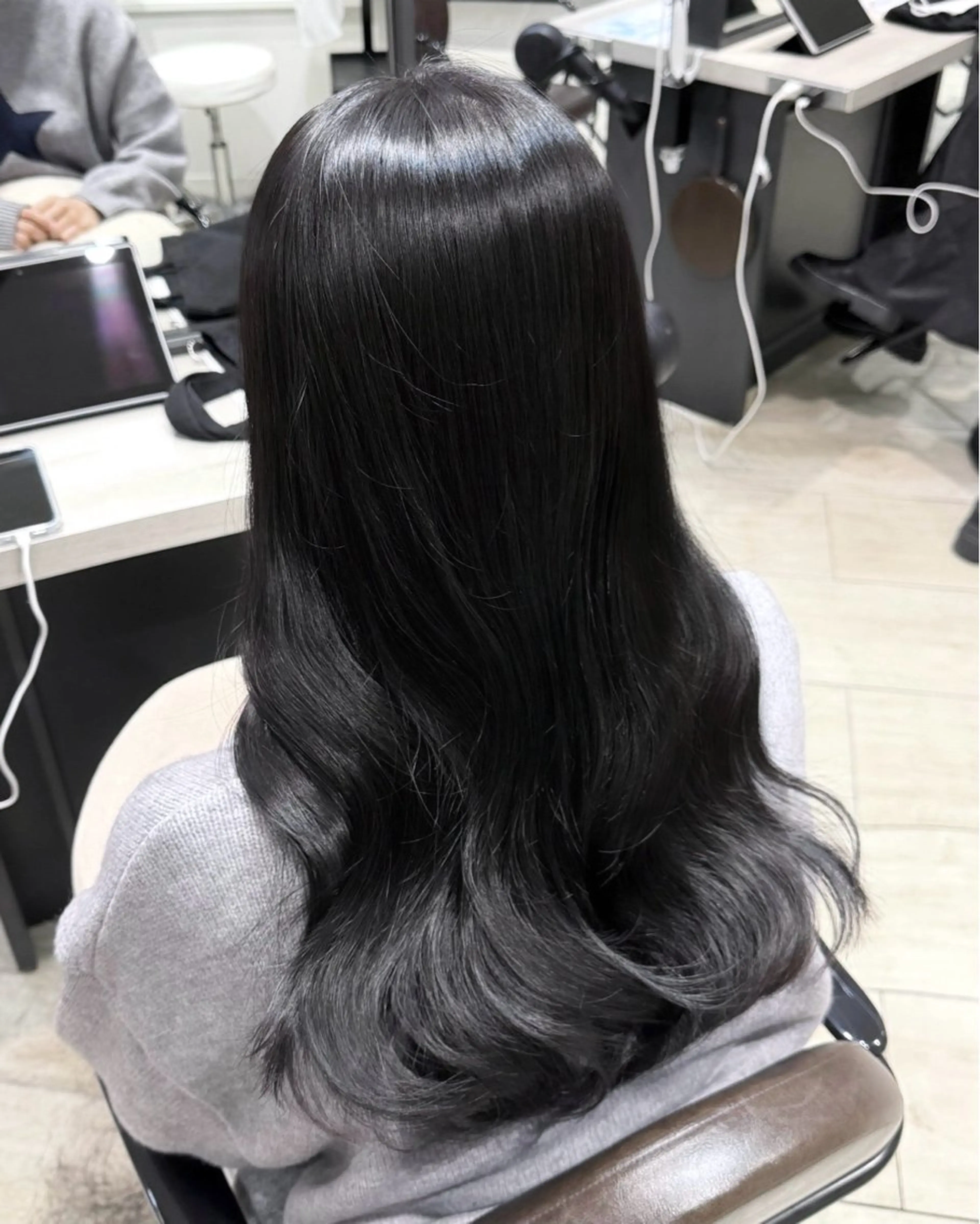 ロング カラー パーマ 縮毛矯正 カナ🌀銀座/ カラーリスト/透明感のヘアスタイル