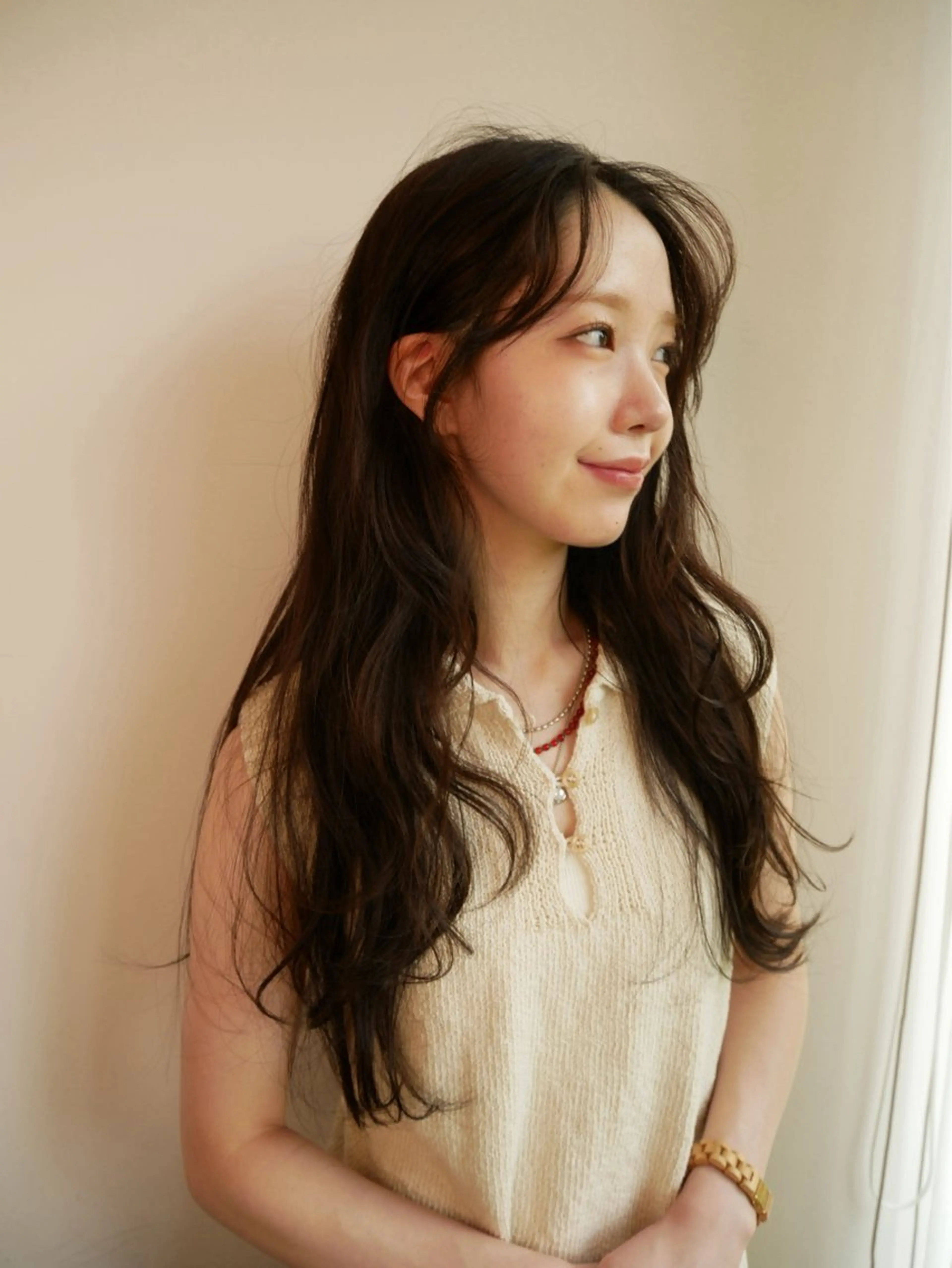 ロング カラー レイヤーカット カット ヘアカラー トリートメント 森田遥奈/透明感カラ ー/似合わせカットのヘアスタイル