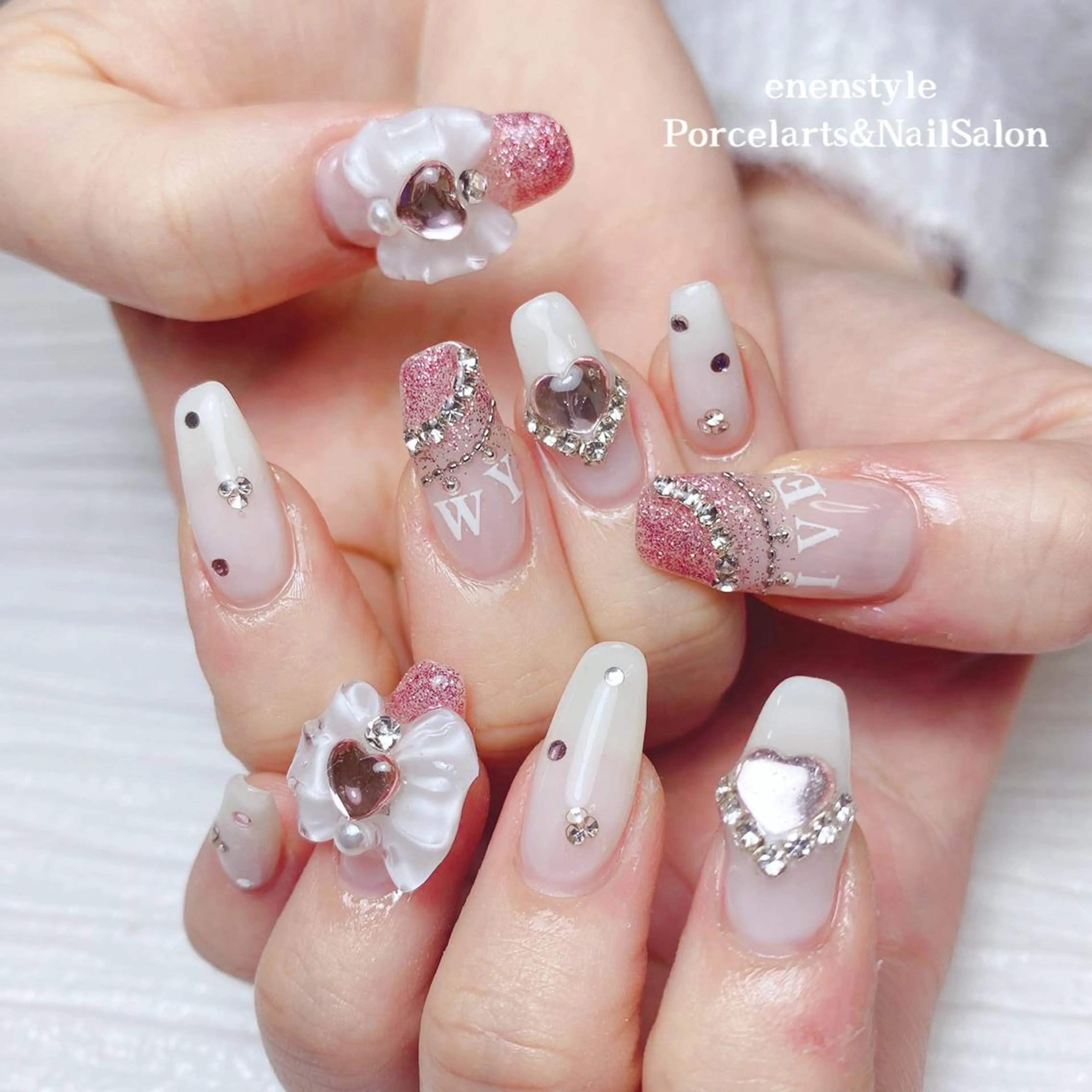 ミディアム ネイル 👑enen style👑のネイルデザイン