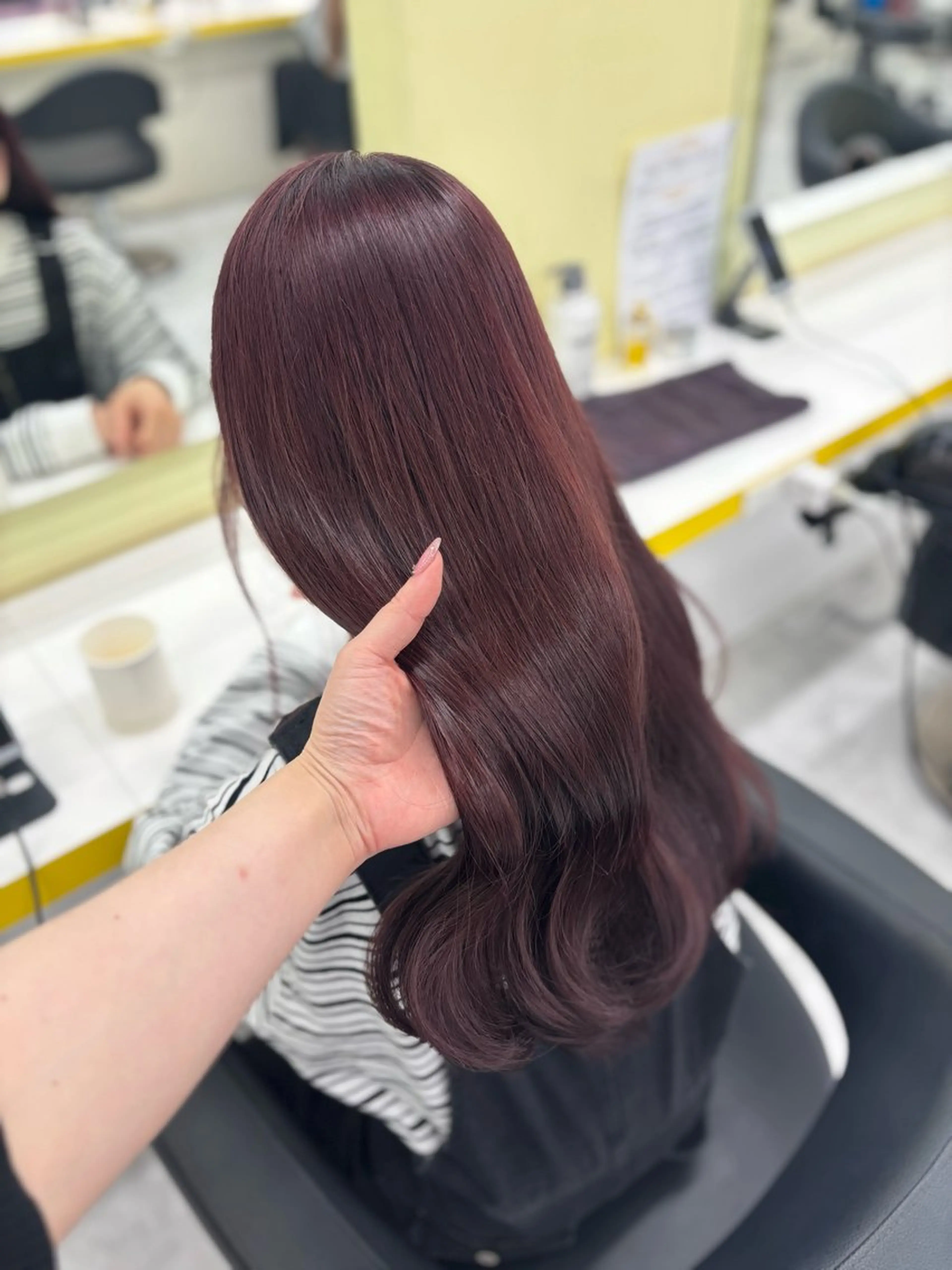 ロング カラー ブリーチ ブリーチなしカラー 髪質改善 ヘアカラー トリートメント 韓流トレンドヘア 🎀RINAKO🎀のヘアスタイル